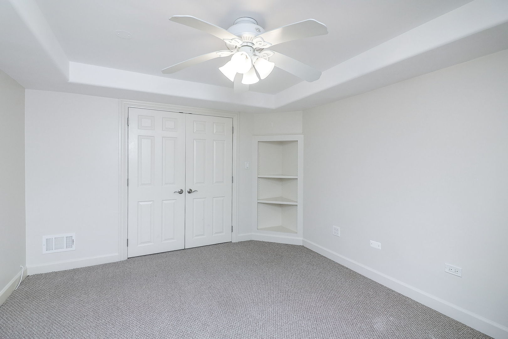 1611 Ainsley Lane