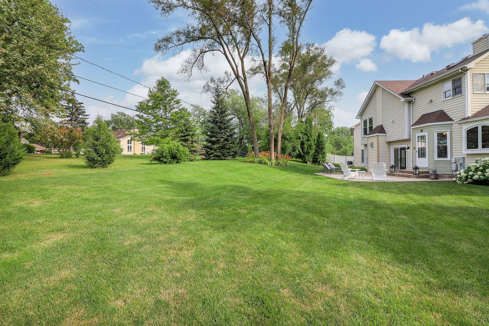 1611 Ainsley Lane