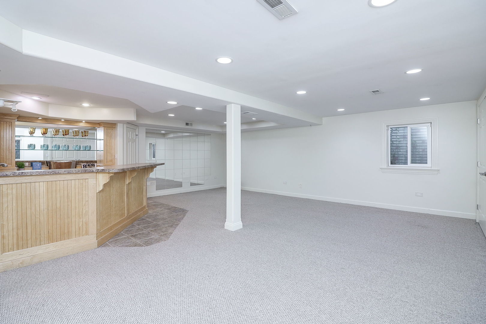 1611 Ainsley Lane