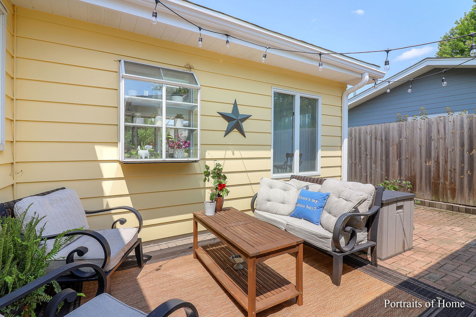 1107 E Prairie Avenue