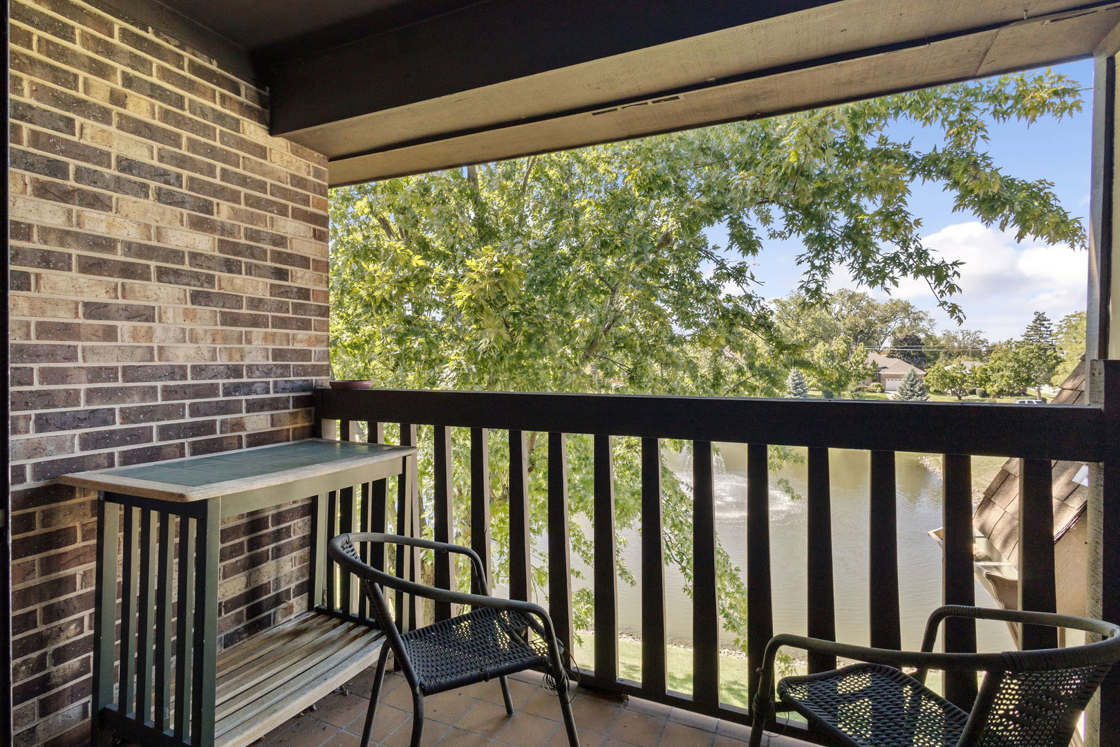 525 Cumnor Road Unit: 301