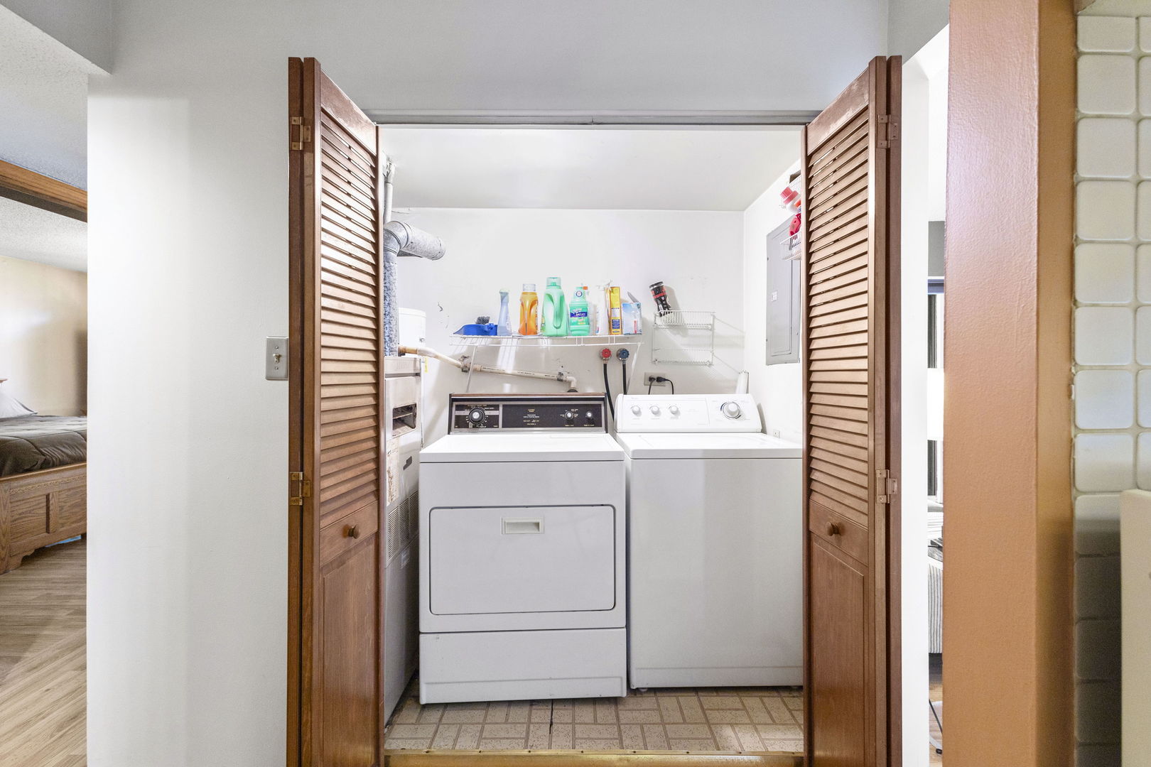 525 Cumnor Road Unit: 301