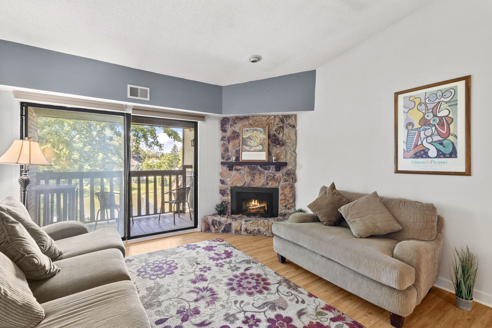 525 Cumnor Road Unit: 301