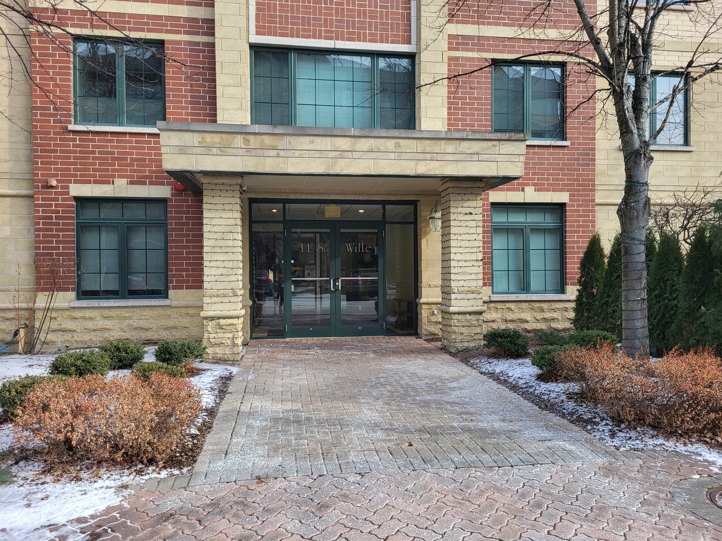 11 S Wille Street Unit: 409