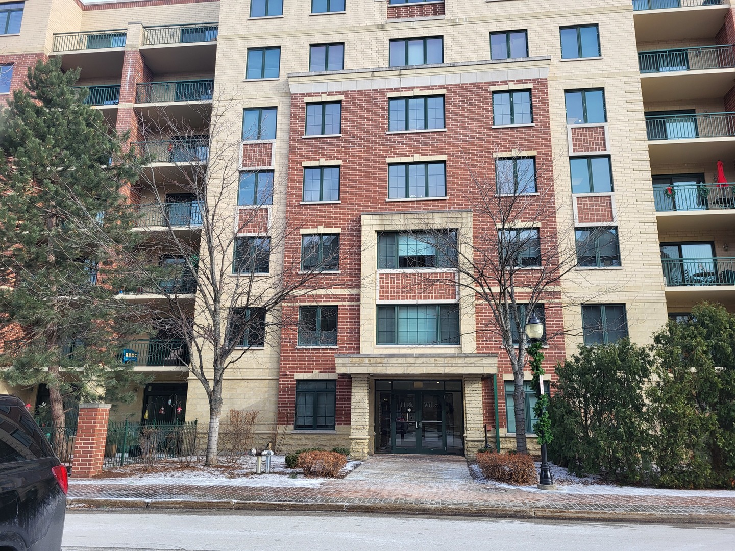 11 S Wille Street Unit: 409