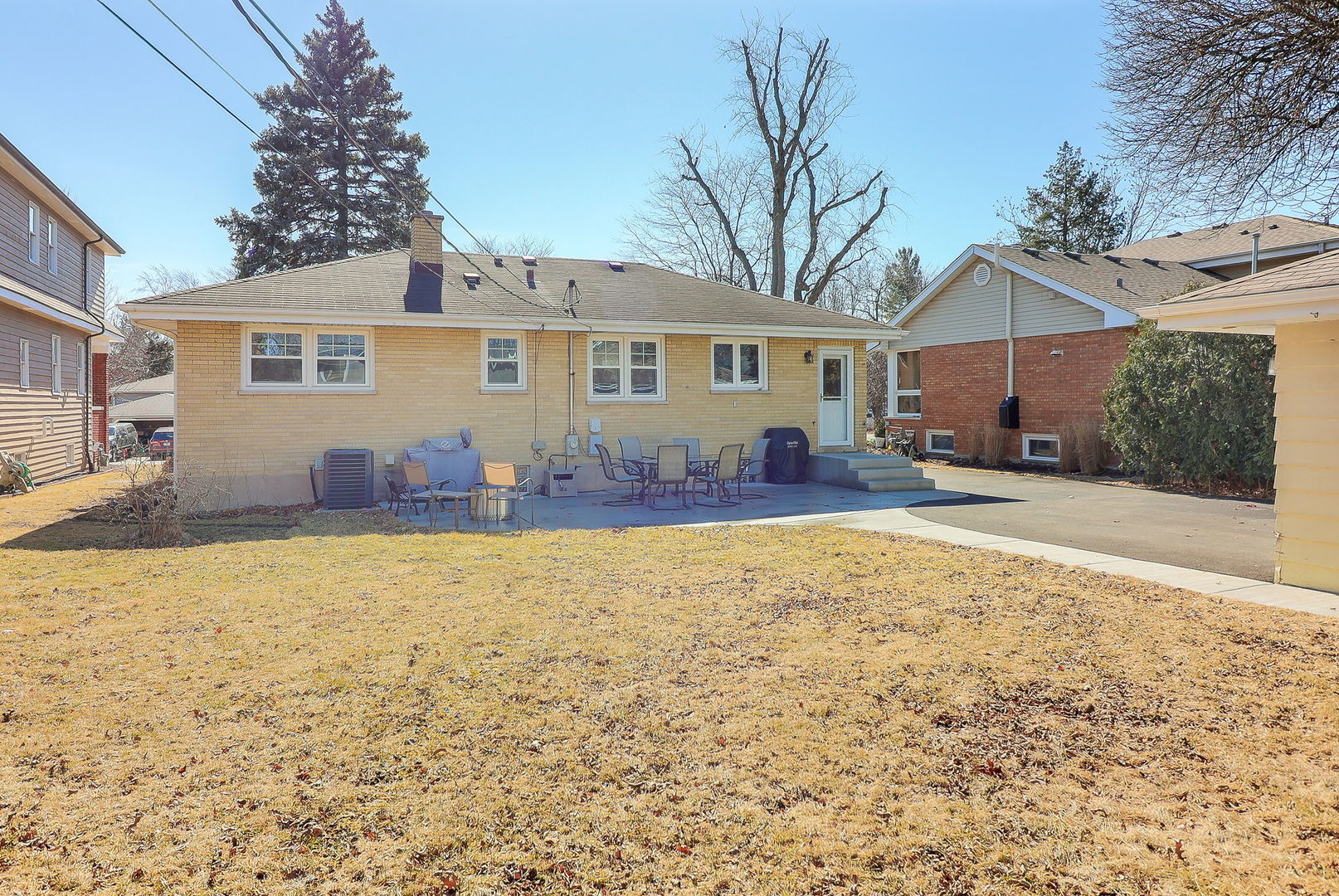310 Gierz Street