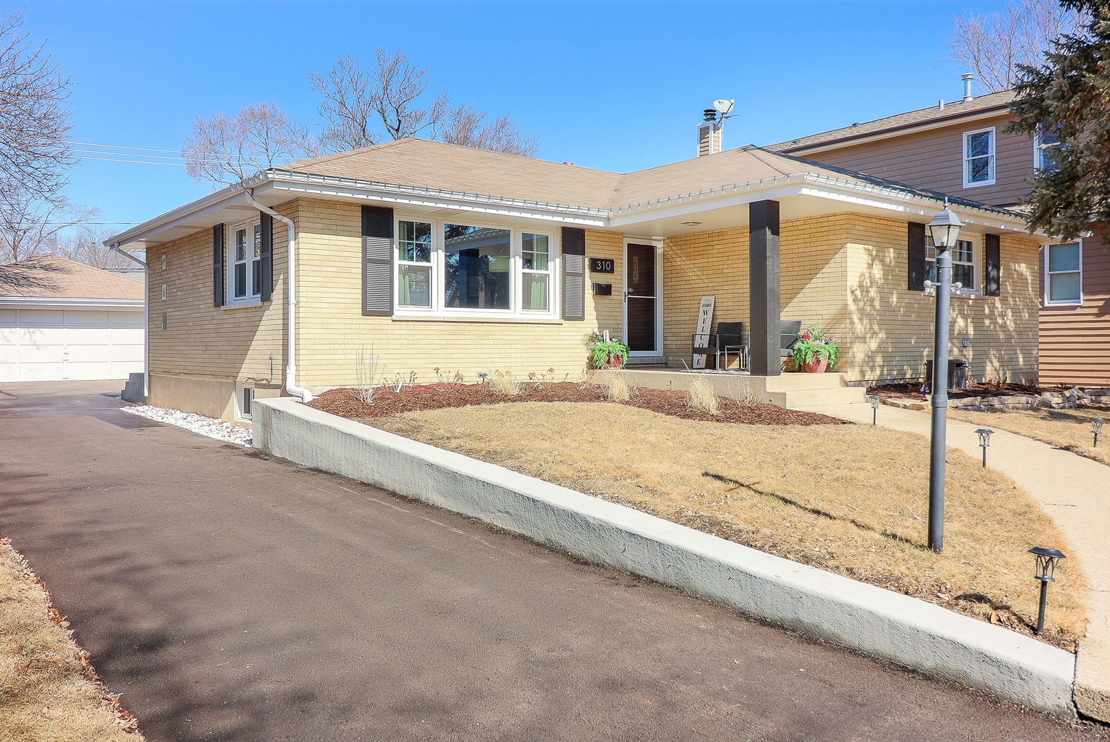 310 Gierz Street