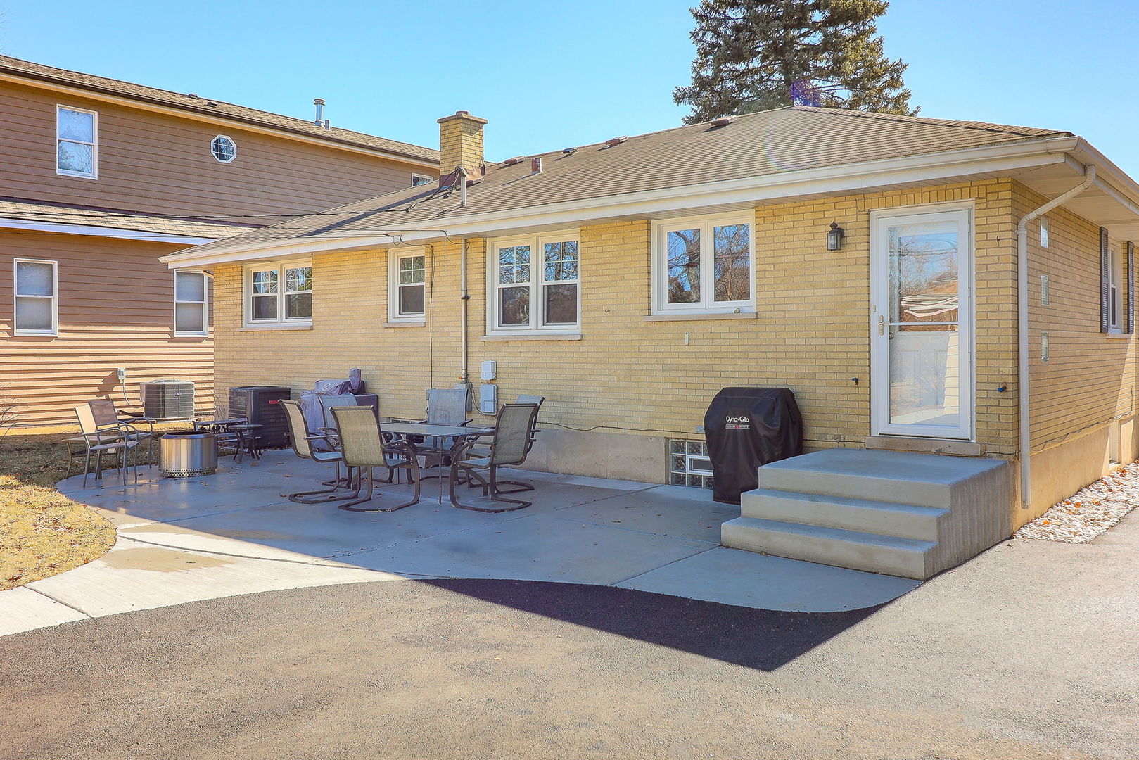 310 Gierz Street