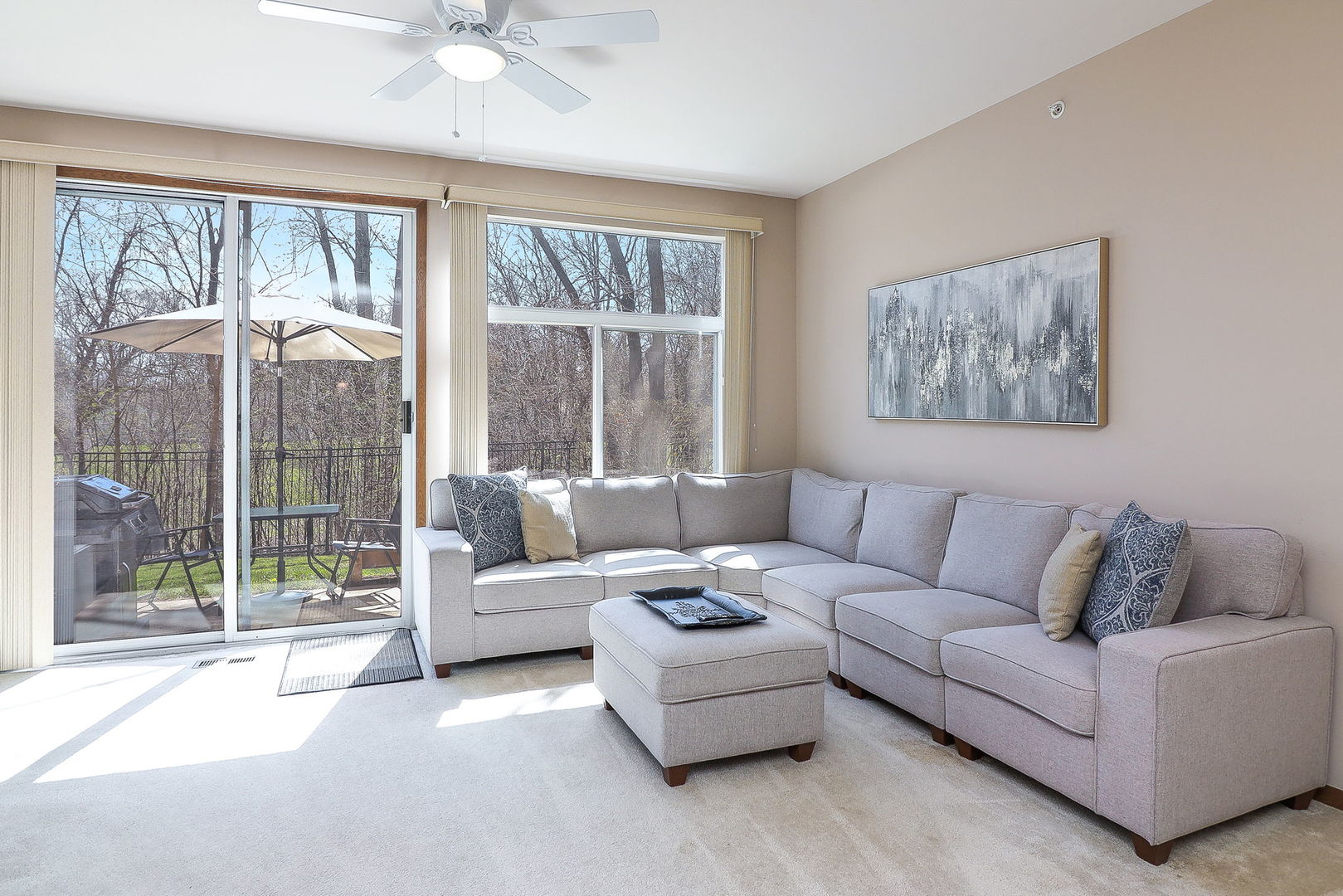 1149 E Addison Avenue