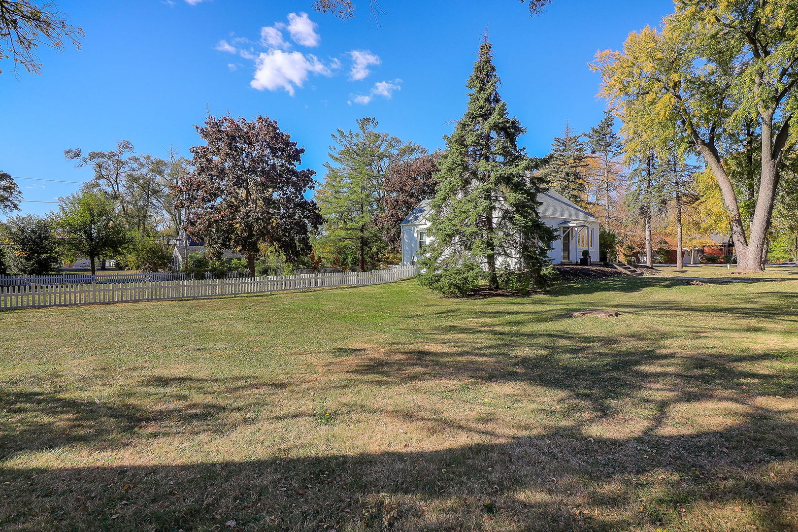 1302 S Luther Avenue