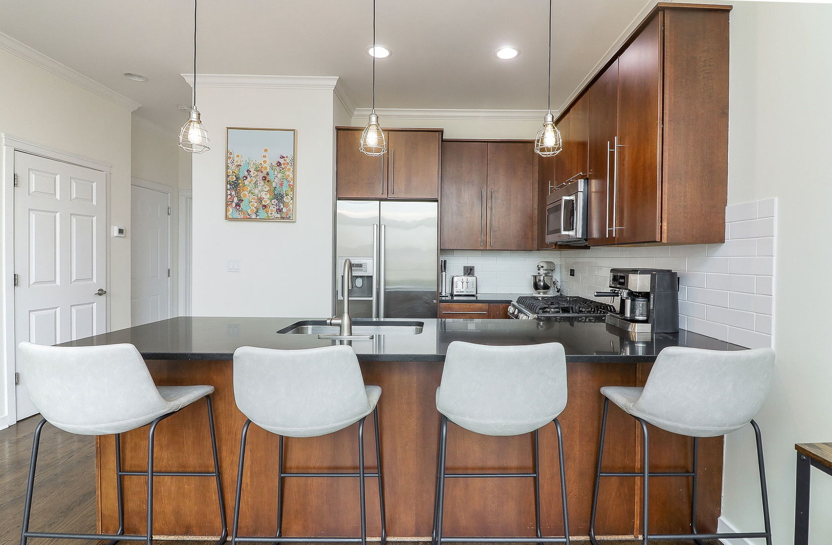 1644 W Blackhawk Street Unit: 2E