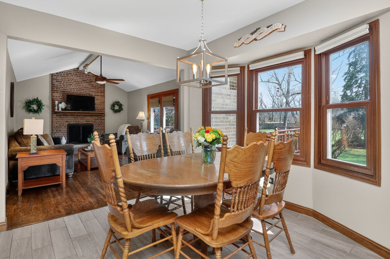 2123 Green Valley Road