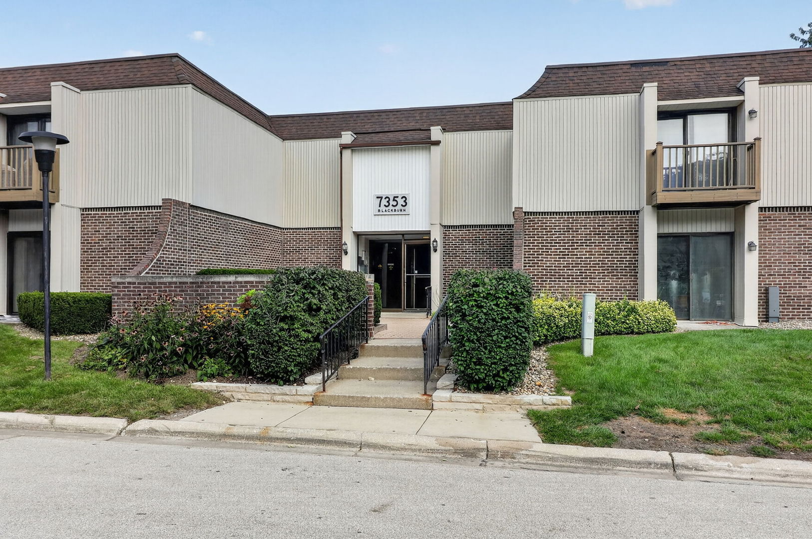 7353 Blackburn Avenue Unit: K106