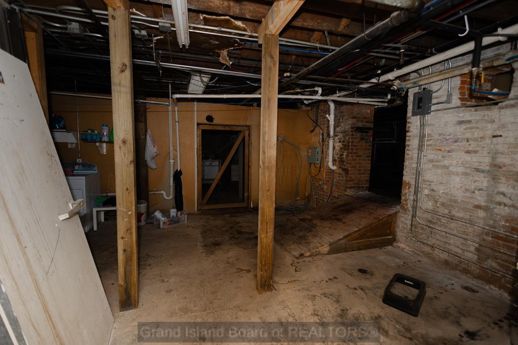 101 W 3rd Street