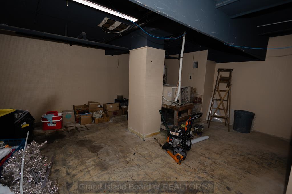 101 W 3rd Street