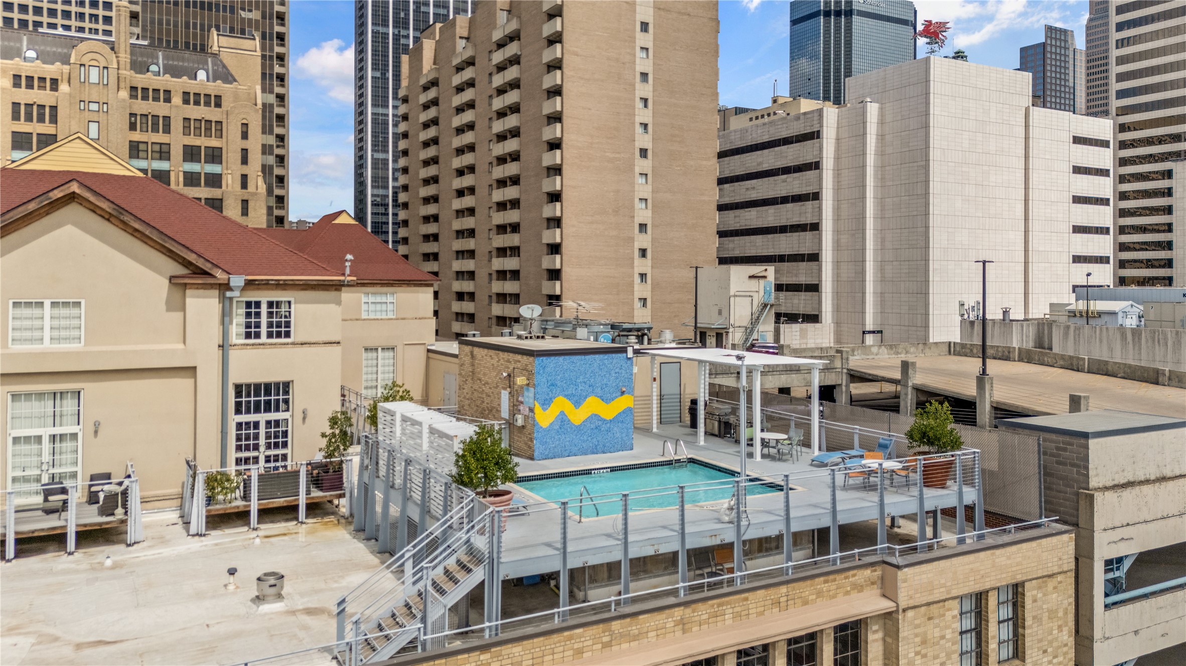 1122 Jackson Street 203
