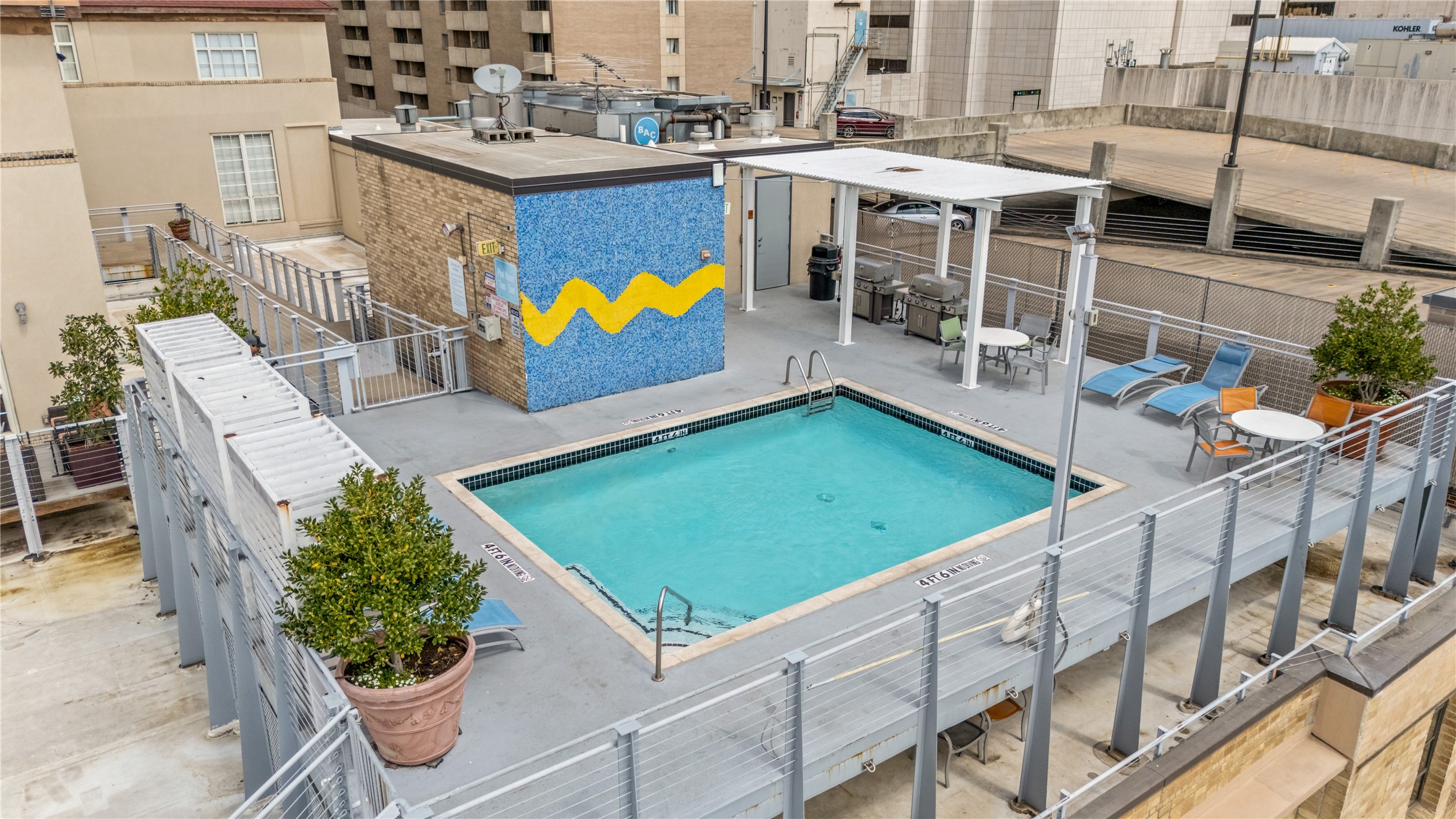1122 Jackson Street 203