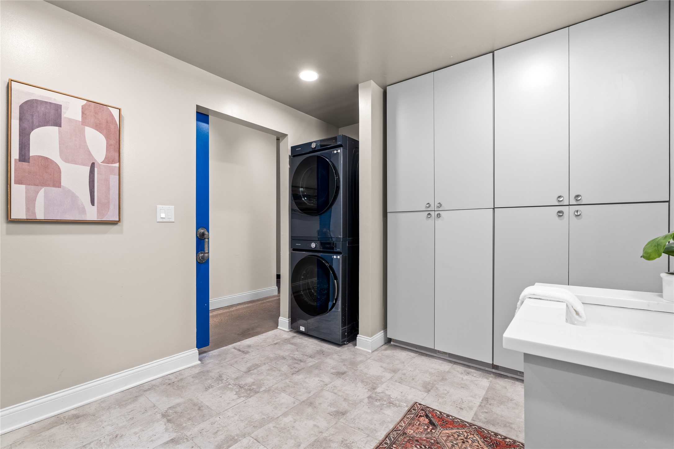 1122 Jackson Street 203