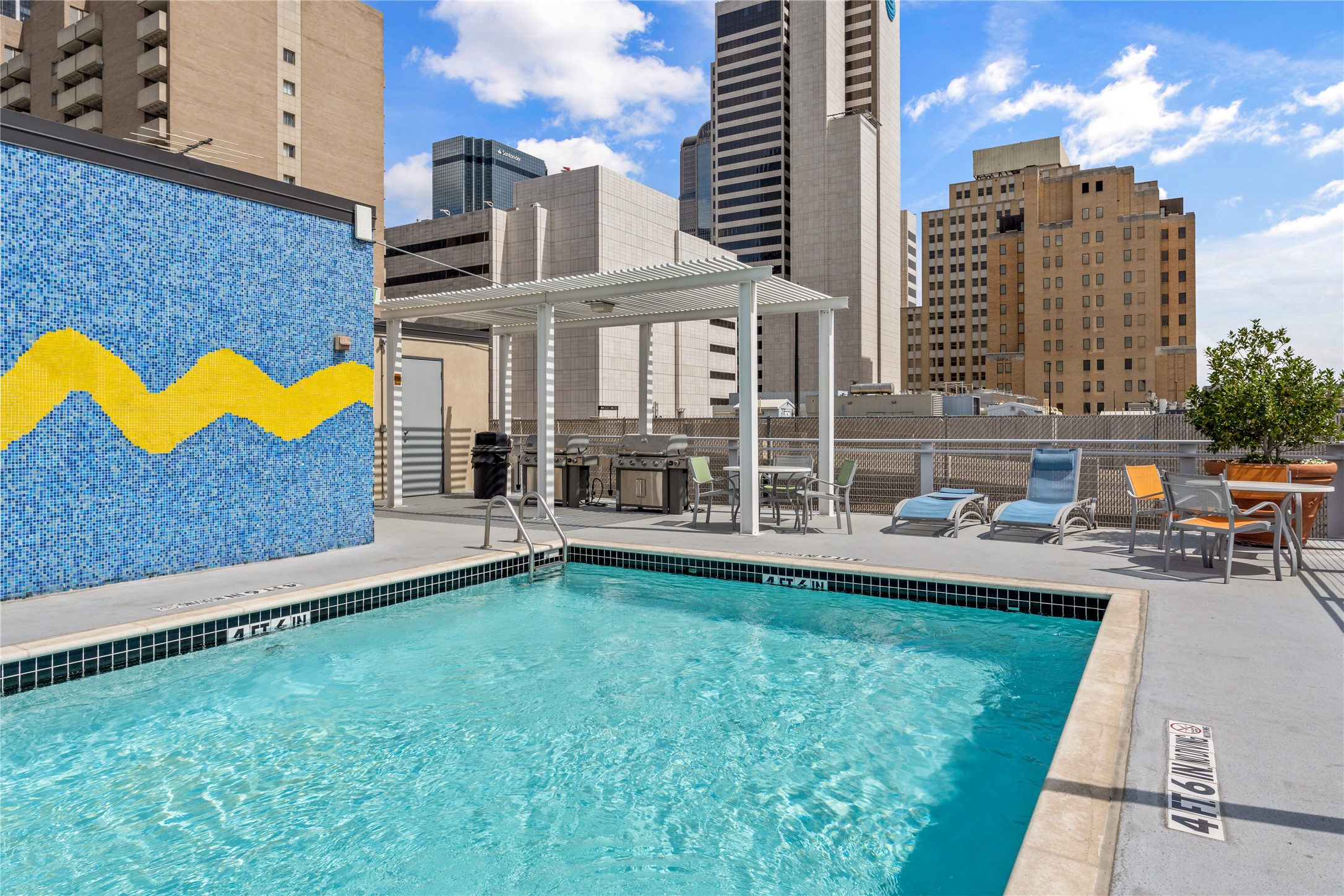 1122 Jackson Street 203