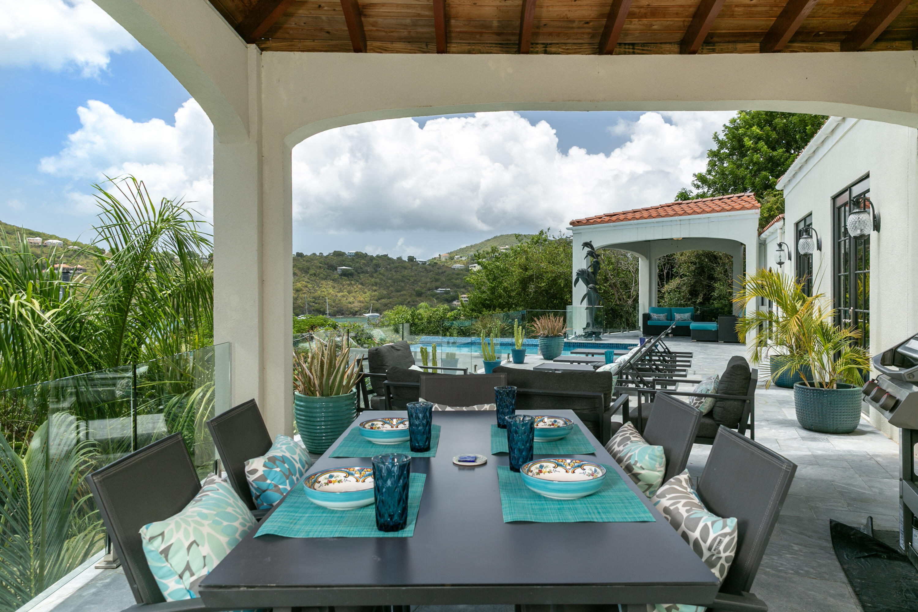 330-9 Chocolate Hole, St John