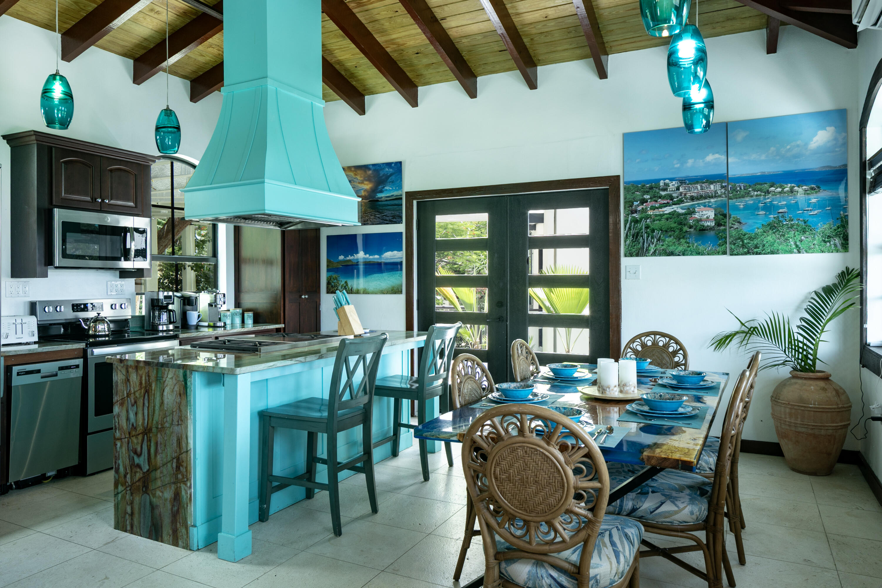 330-9 Chocolate Hole, St John