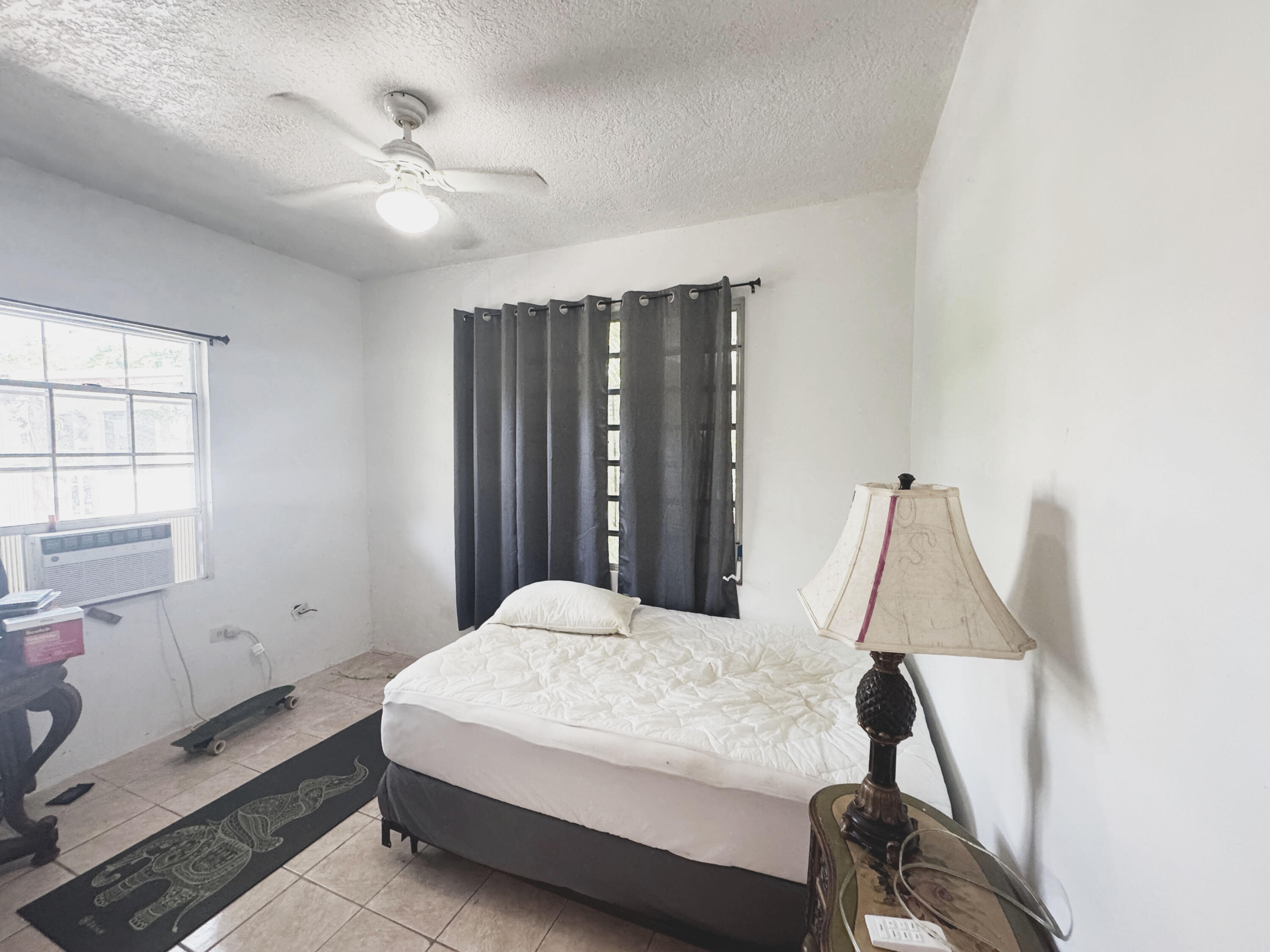 13BAA Contant/Enighed, St John