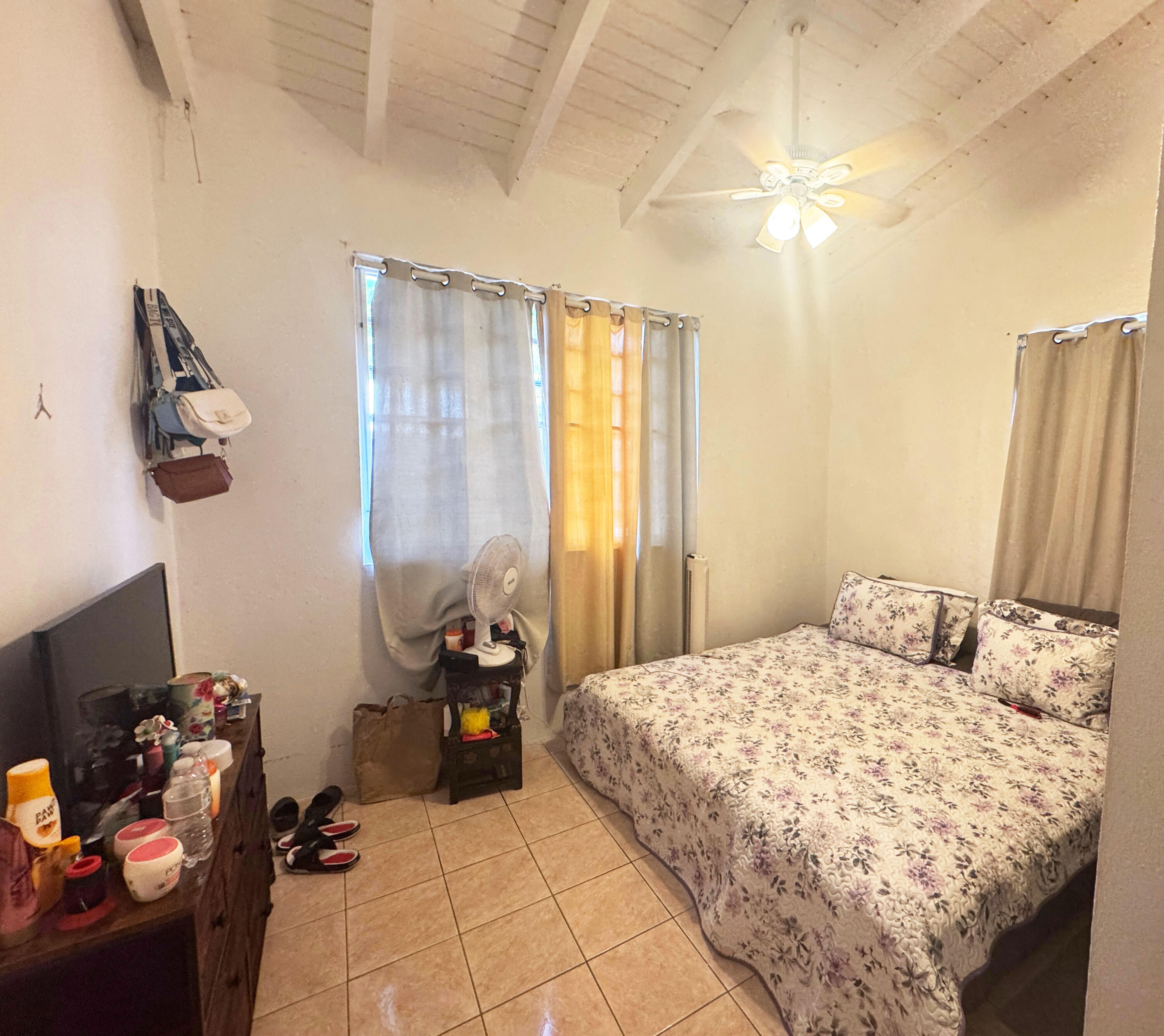 13BAA Contant/Enighed, St John