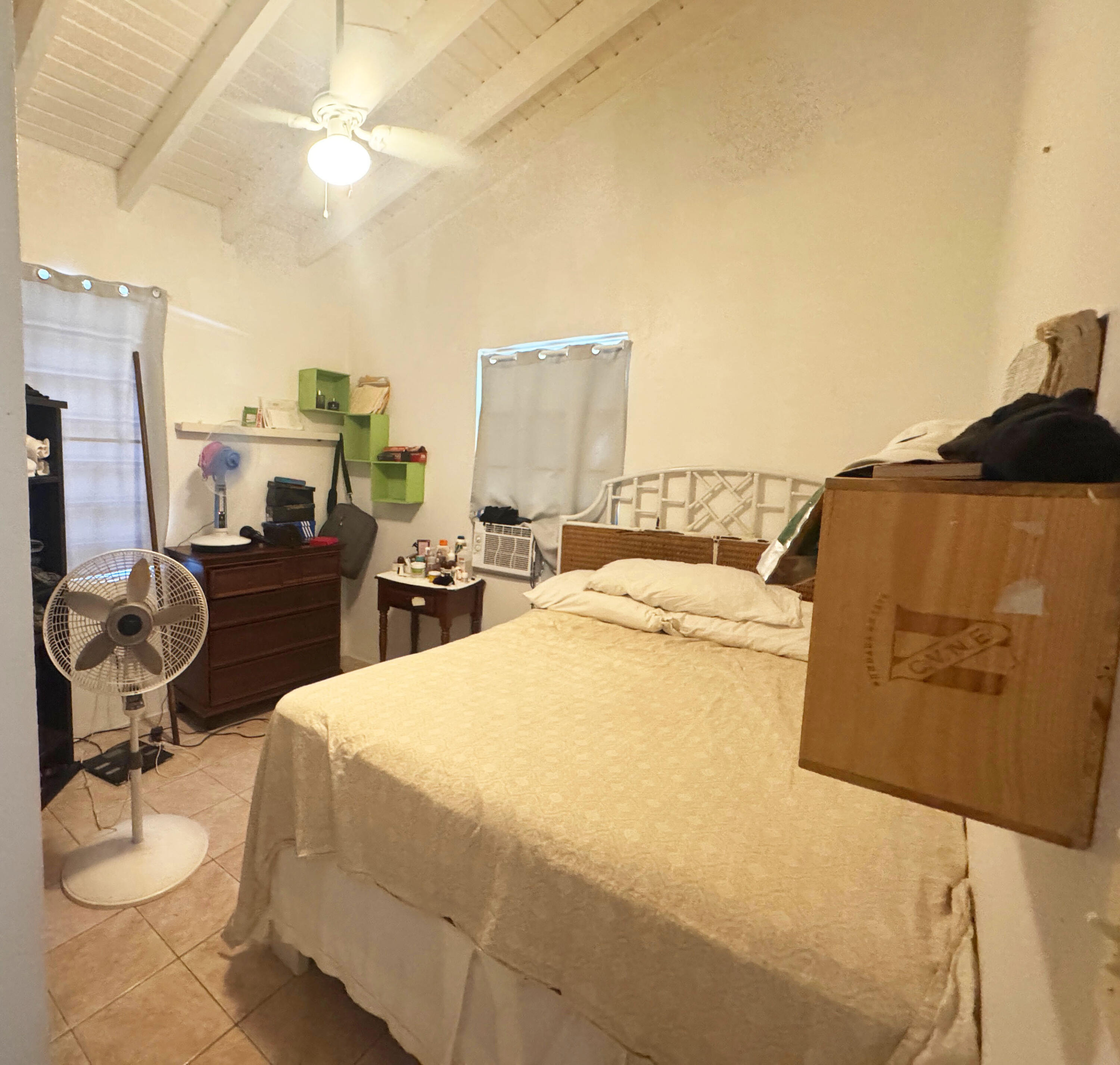 13BAA Contant/Enighed, St John