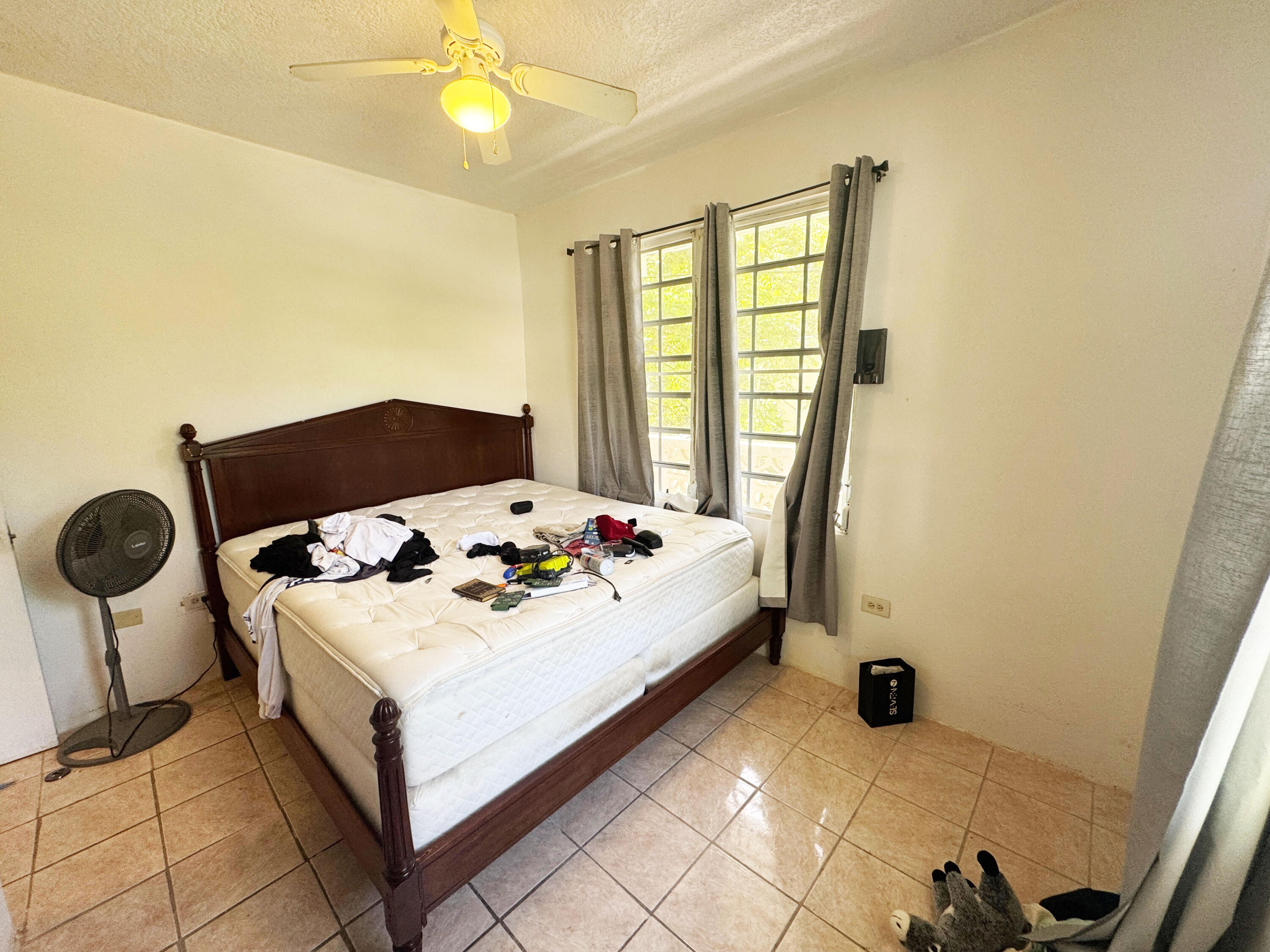 13BAA Contant/Enighed, St John
