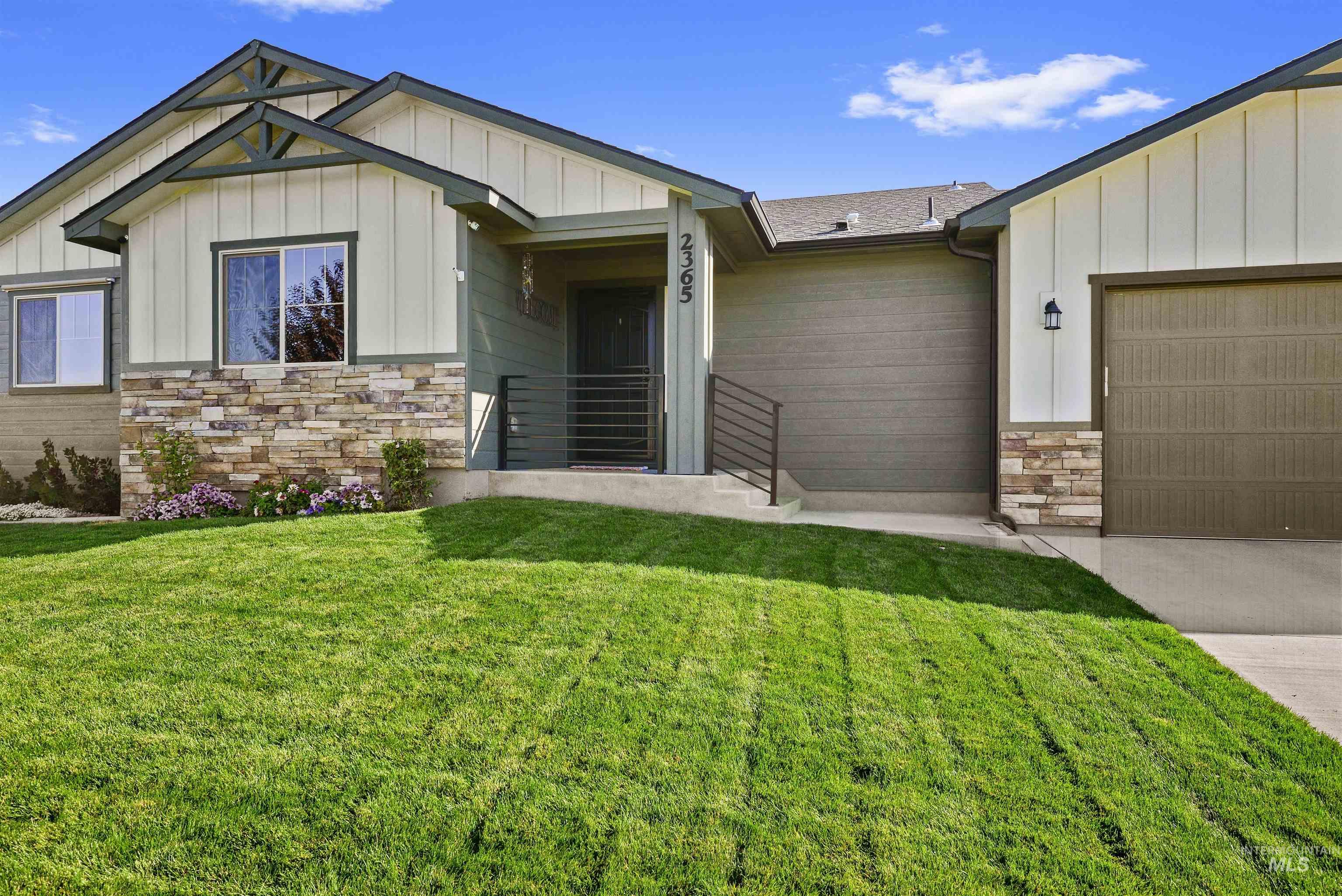 2365 Vista Ave