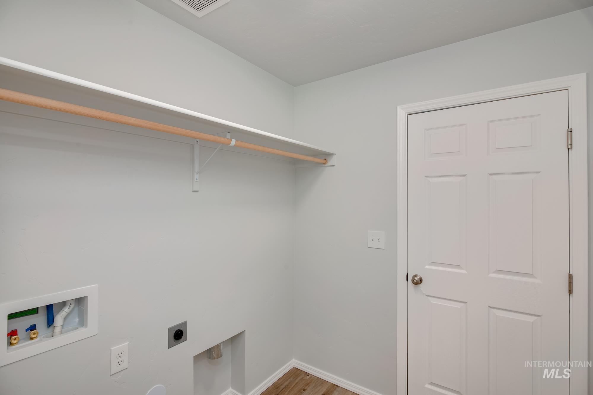 11106 W Peterborough St