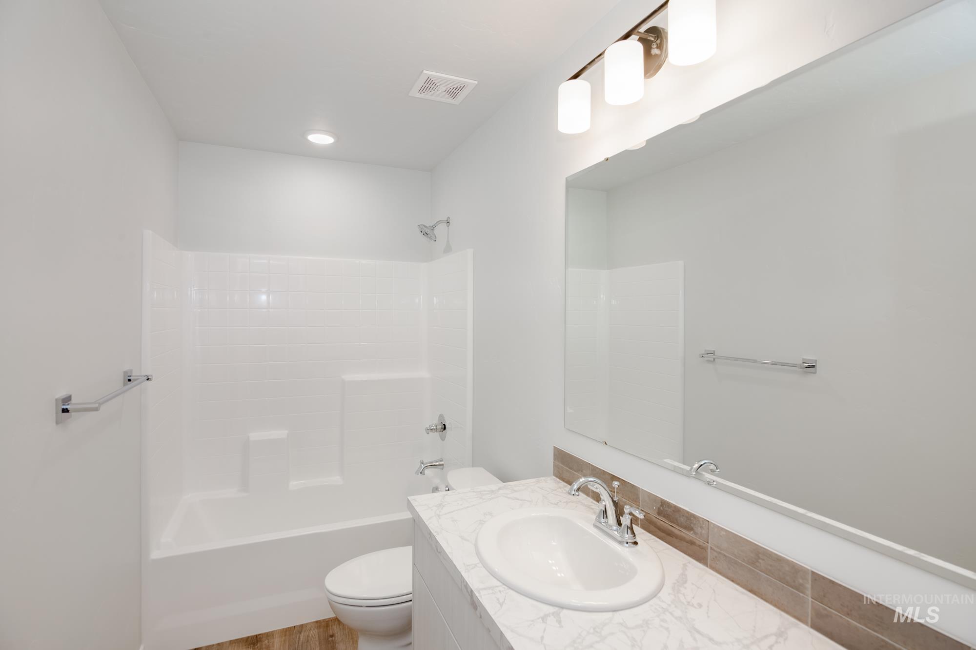 11106 W Peterborough St