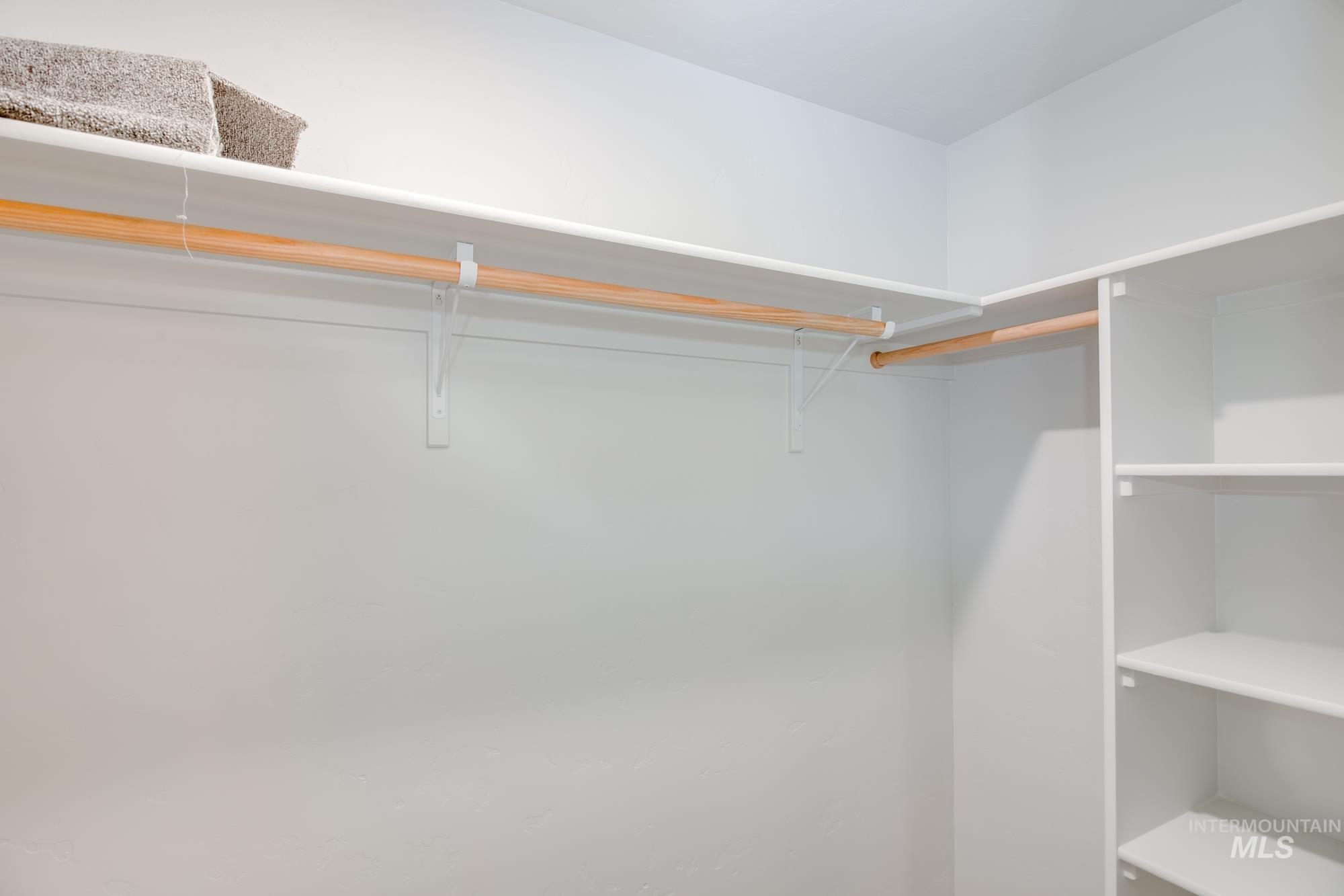 11106 W Peterborough St