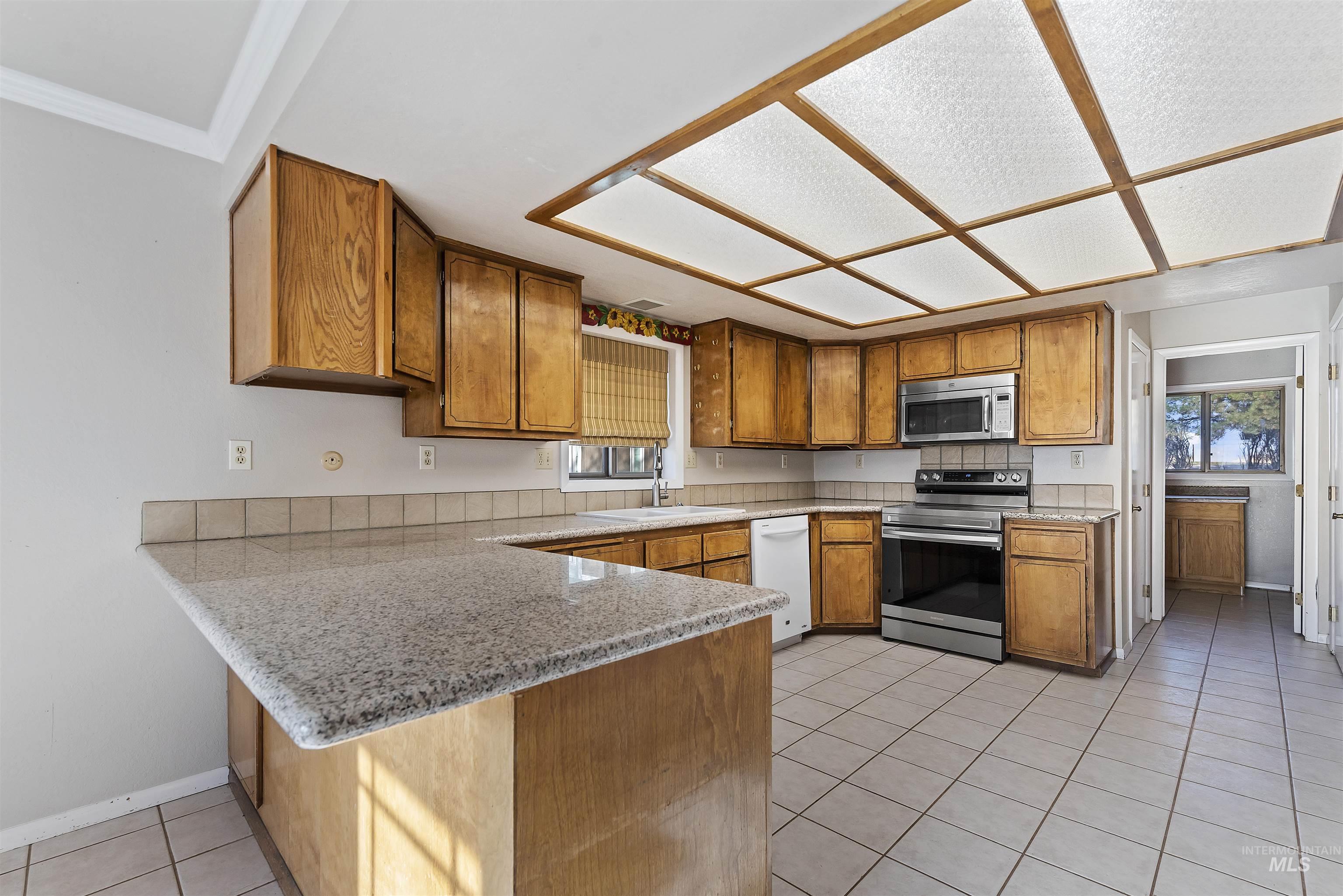 3601 W Amity Rd