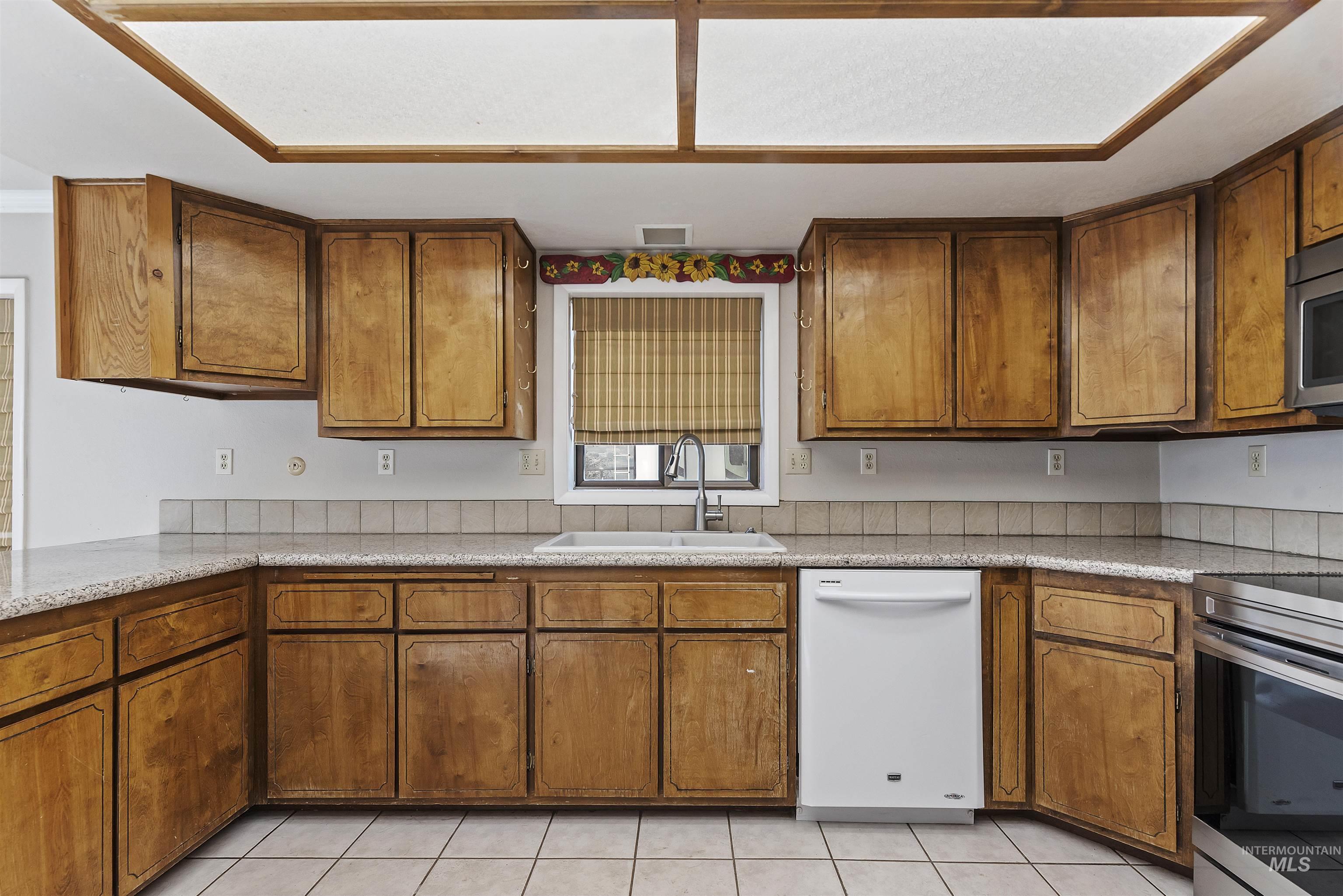 3601 W Amity Rd