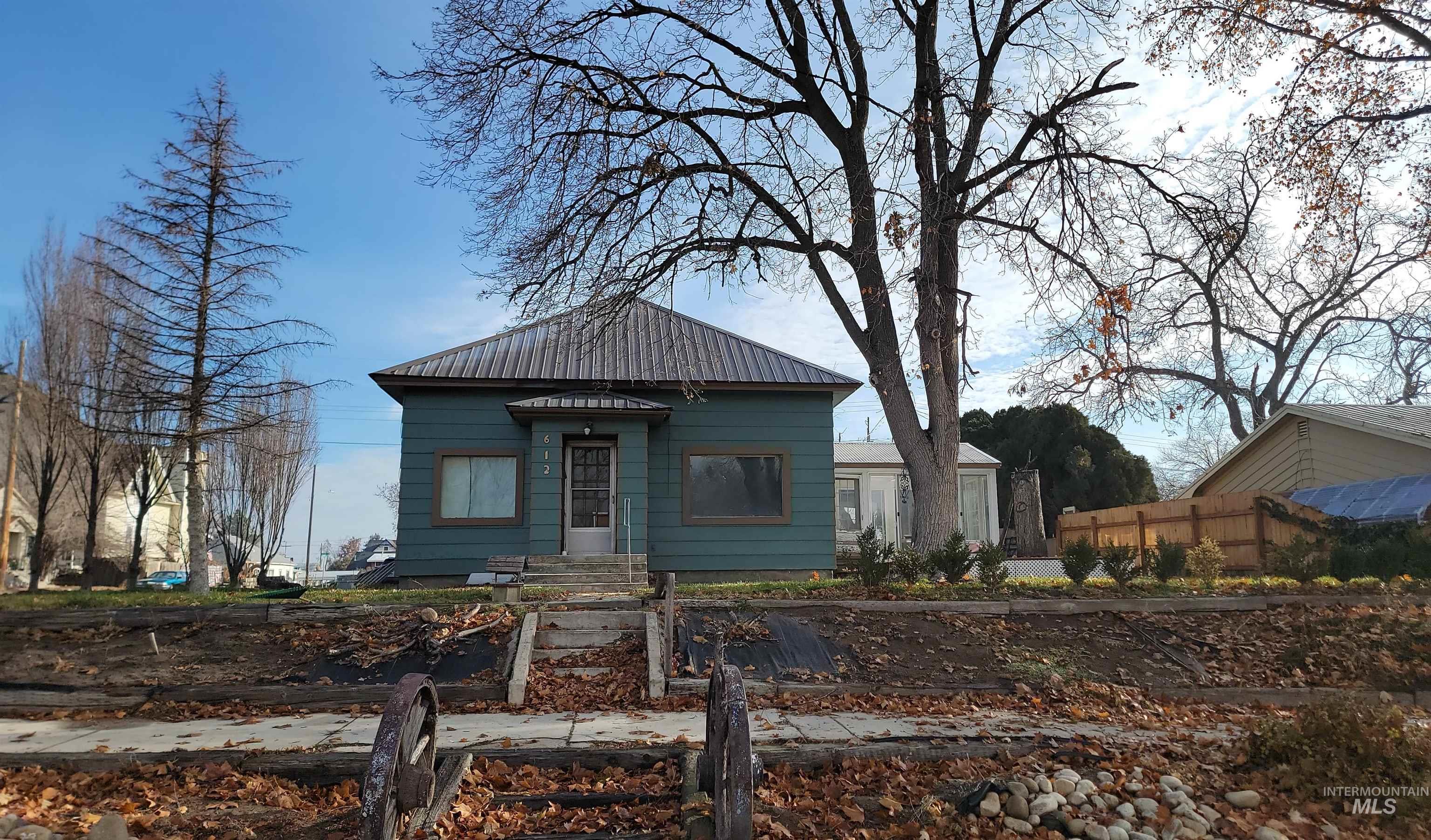 612 N 4th Street