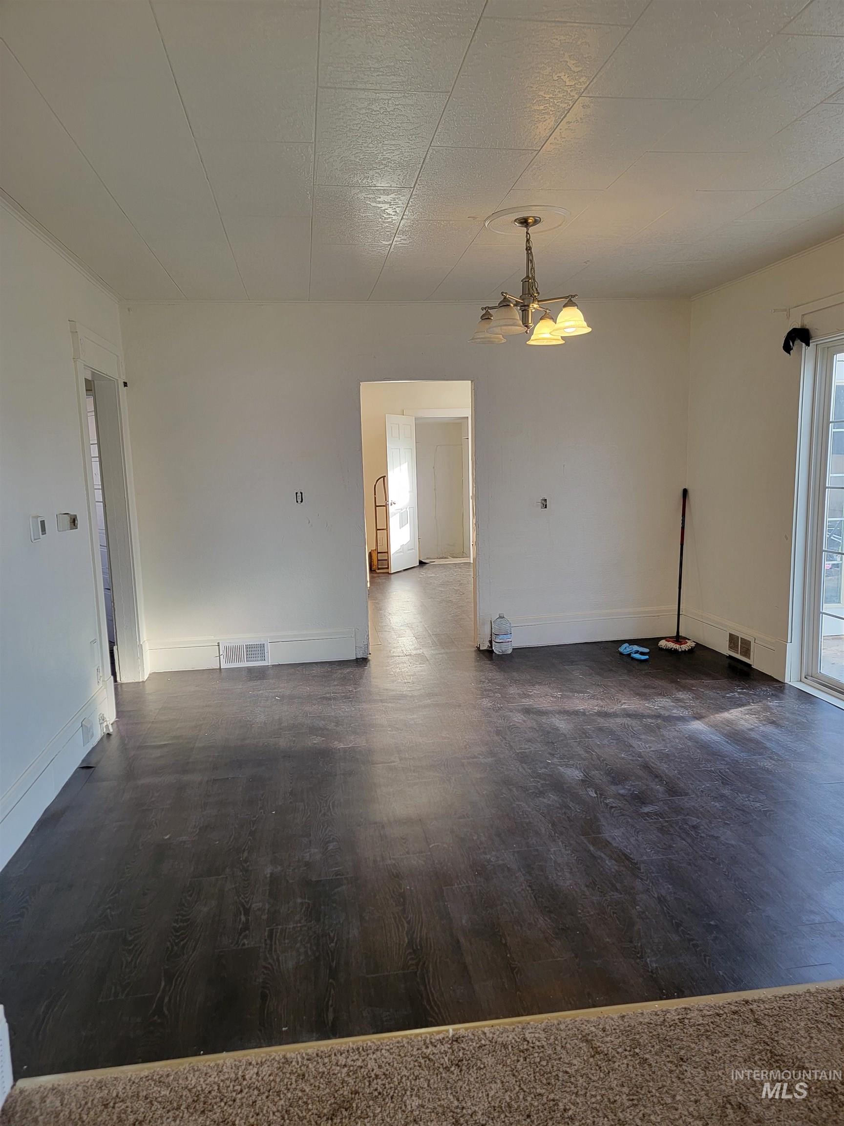 612 N 4th Street