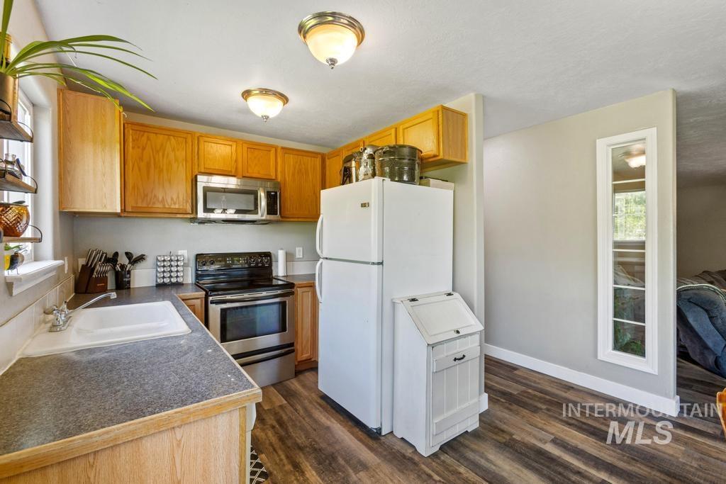 1009 E Stockton Road