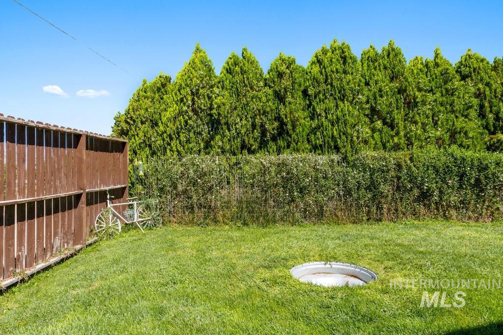 1009 E Stockton Road