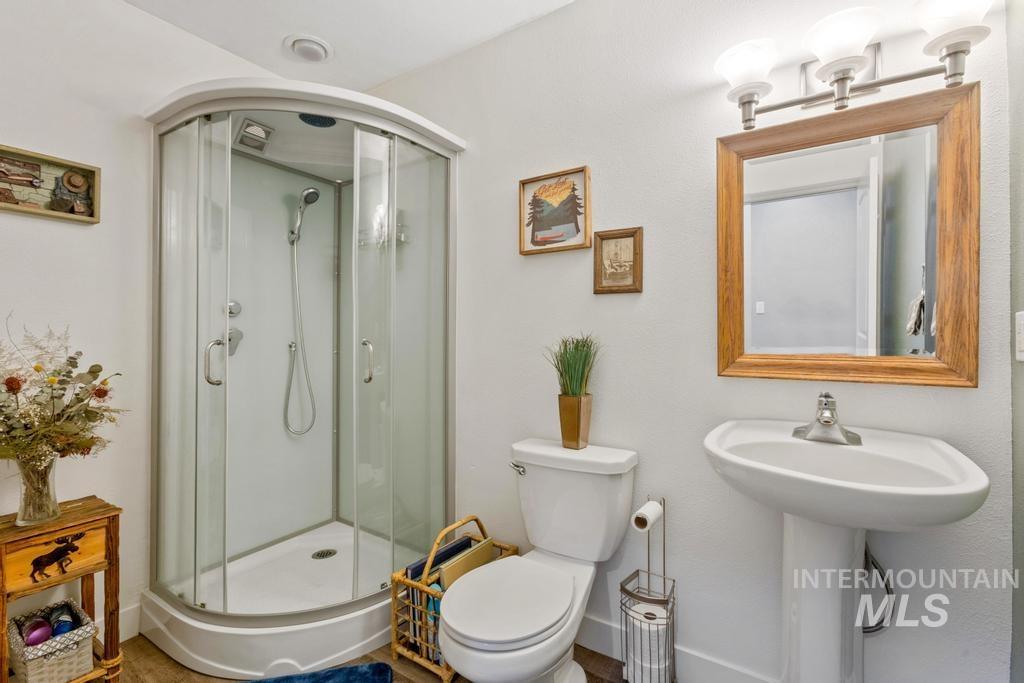 1009 E Stockton Road