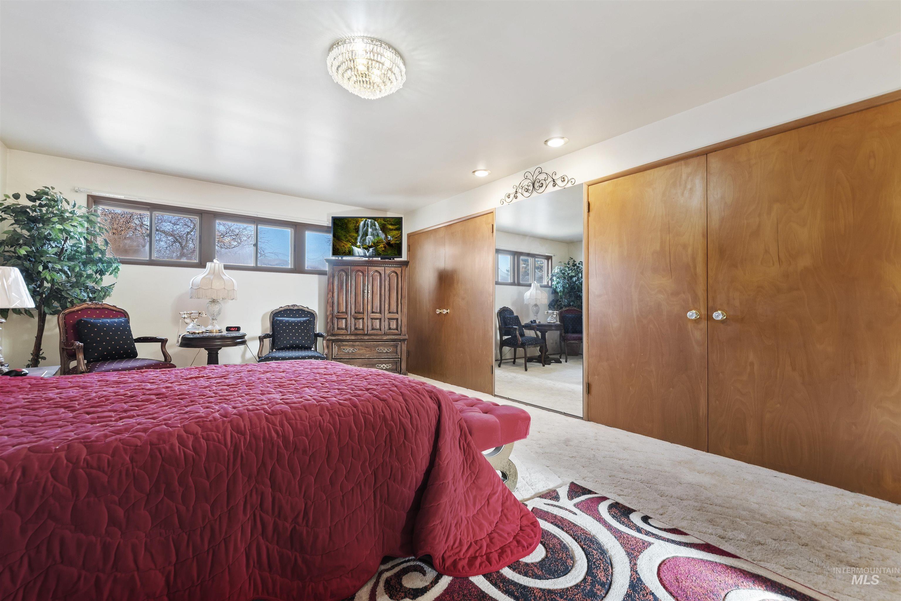 1410 10th Ave S