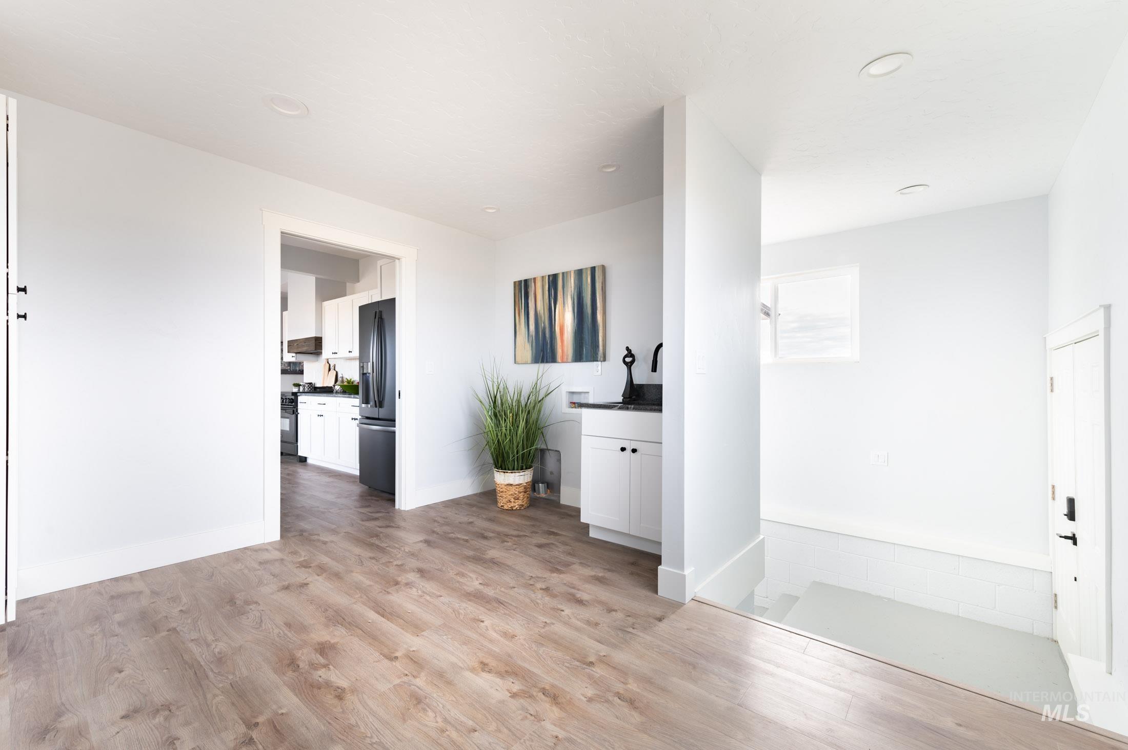 3020 W Sales Yard Rd