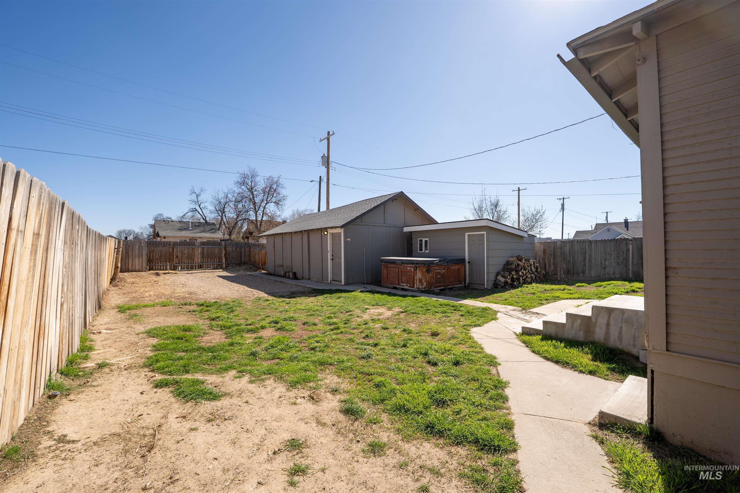 820 11th Ave South