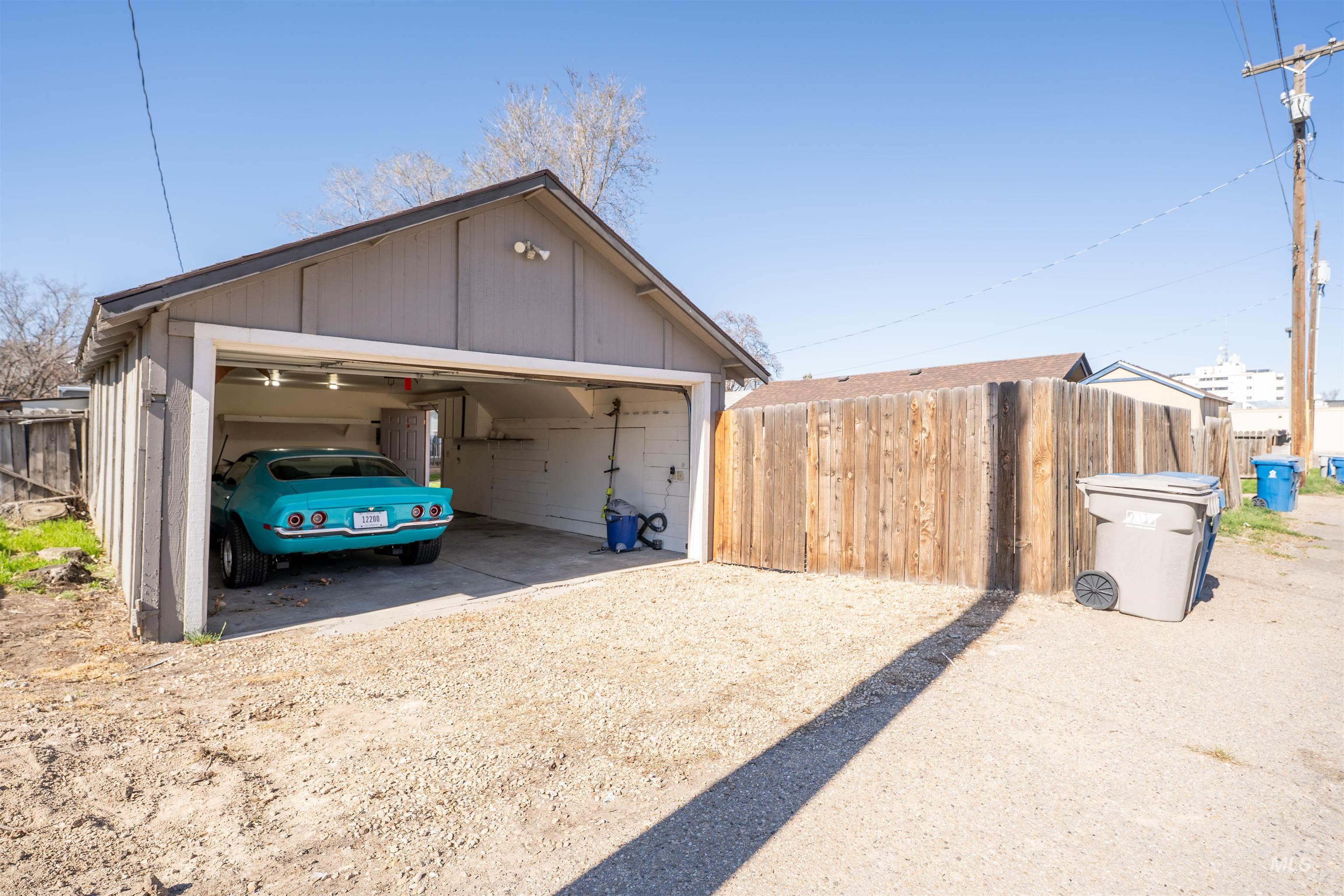 820 11th Ave South
