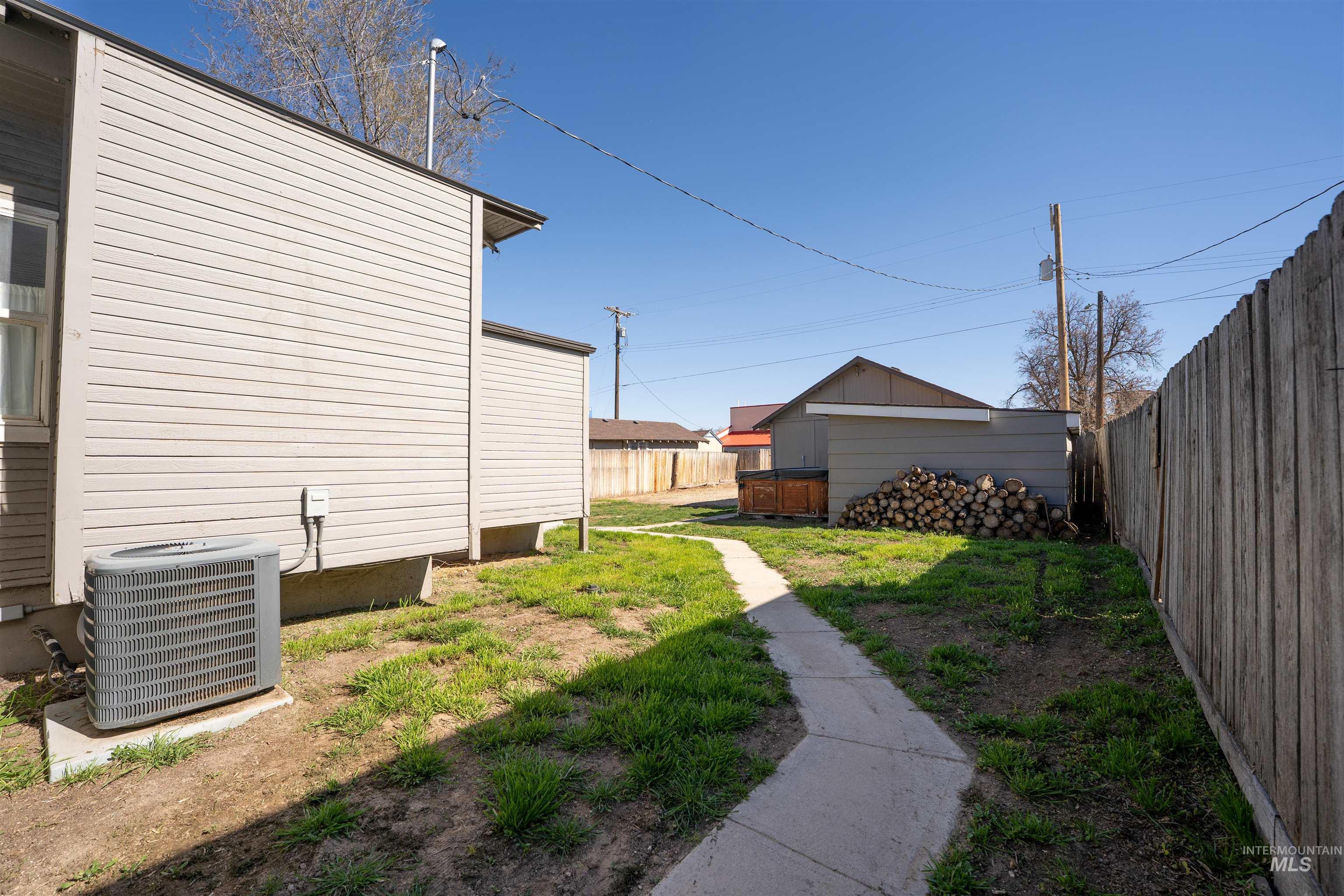 820 11th Ave South
