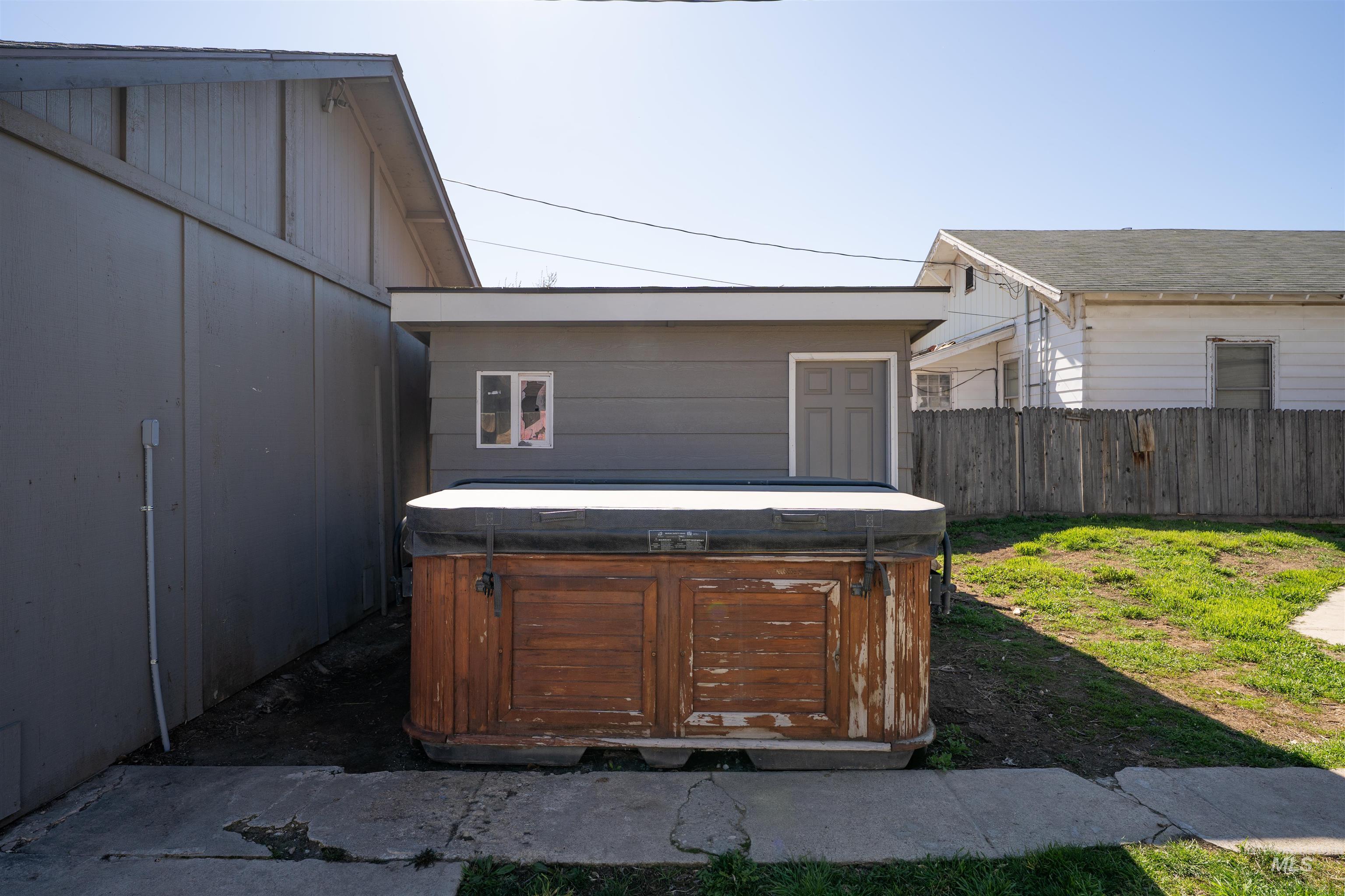 820 11th Ave South