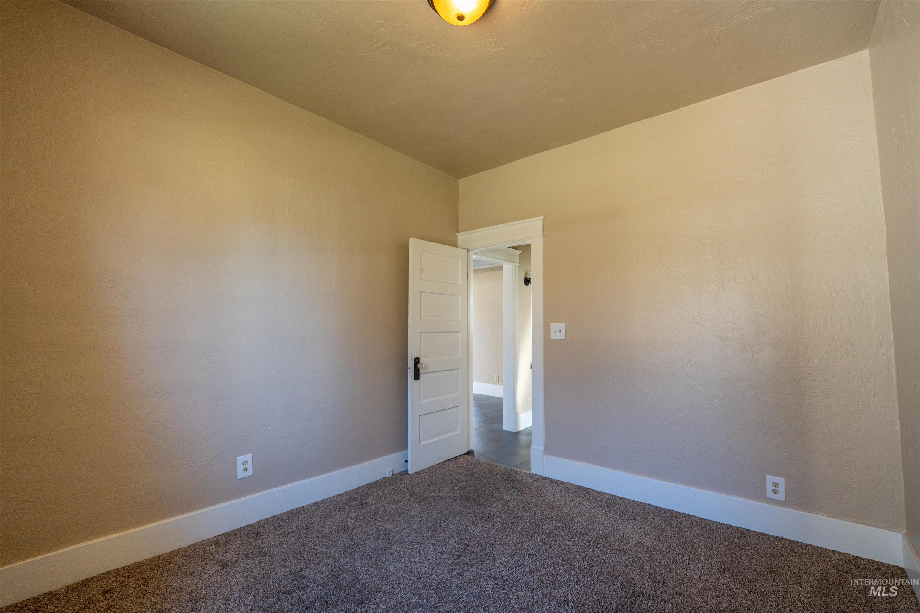 820 11th Ave South