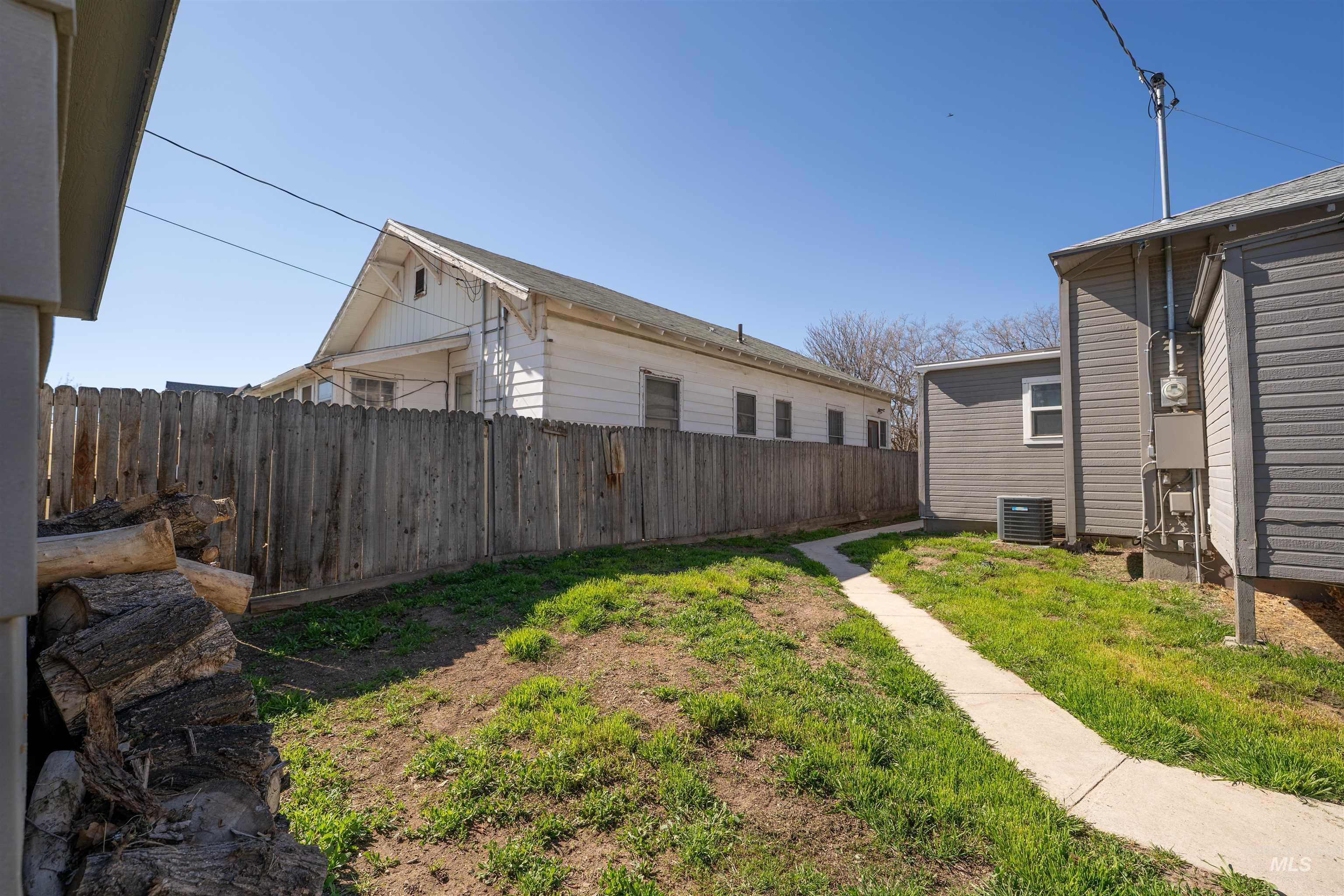 820 11th Ave South