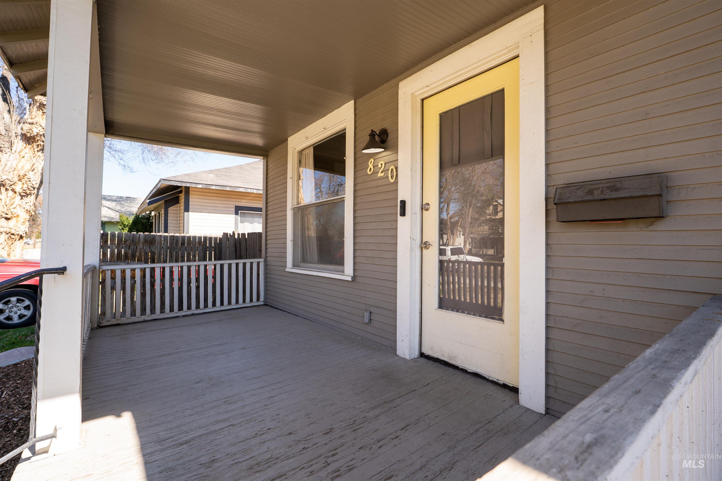 820 11th Ave South