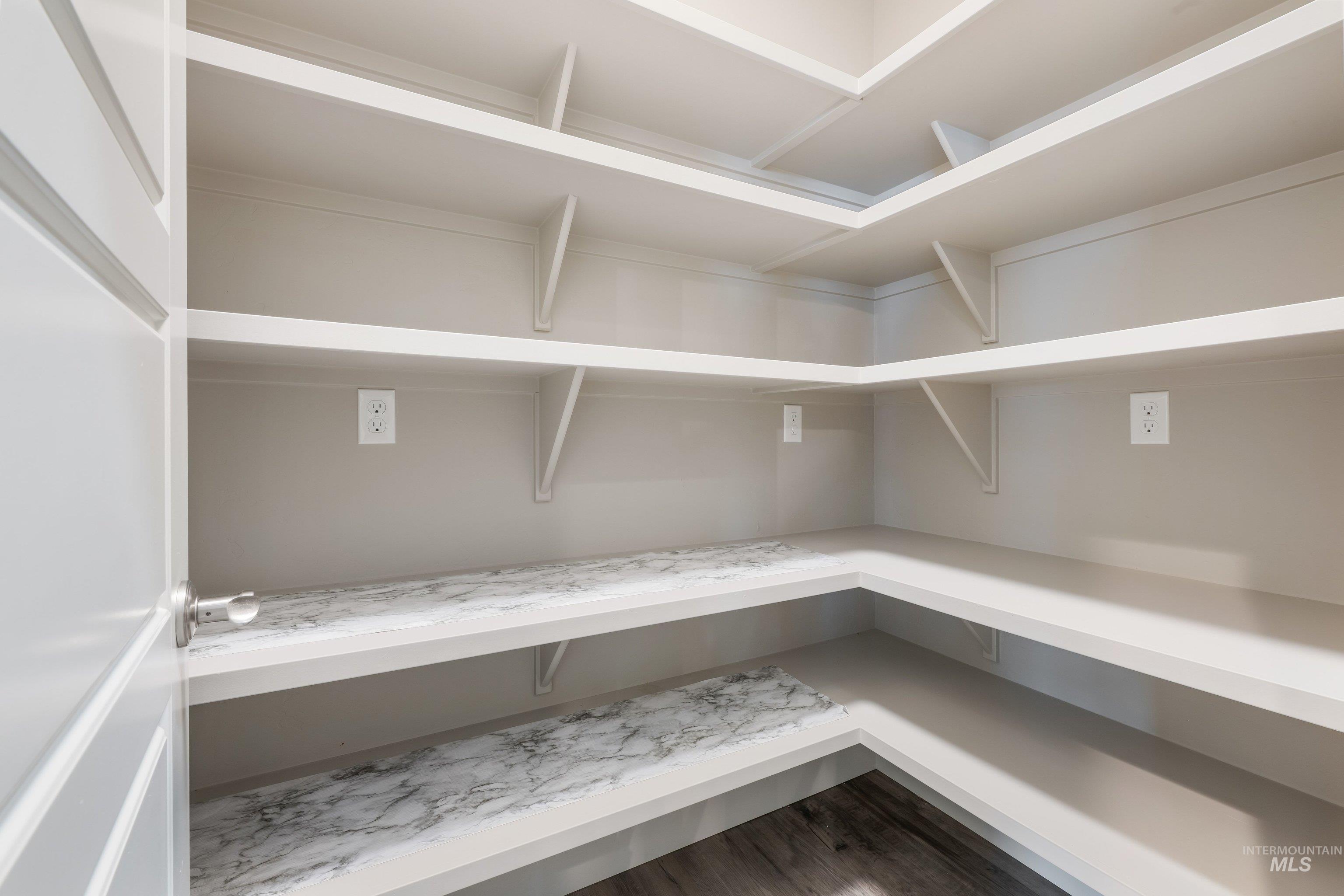 4067 Whistling Heights Way